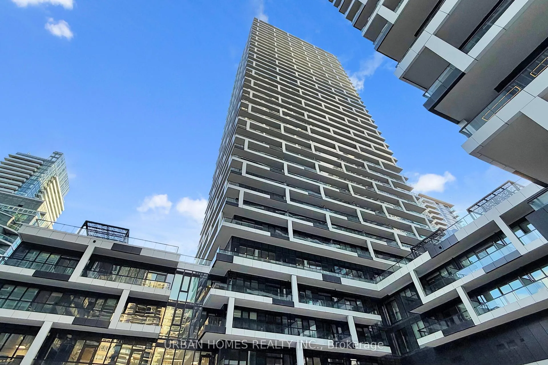 Photo 2 of Unit 3601, 65 Broadway Avenue, Toronto, Mount Pleasant West — HOMEH