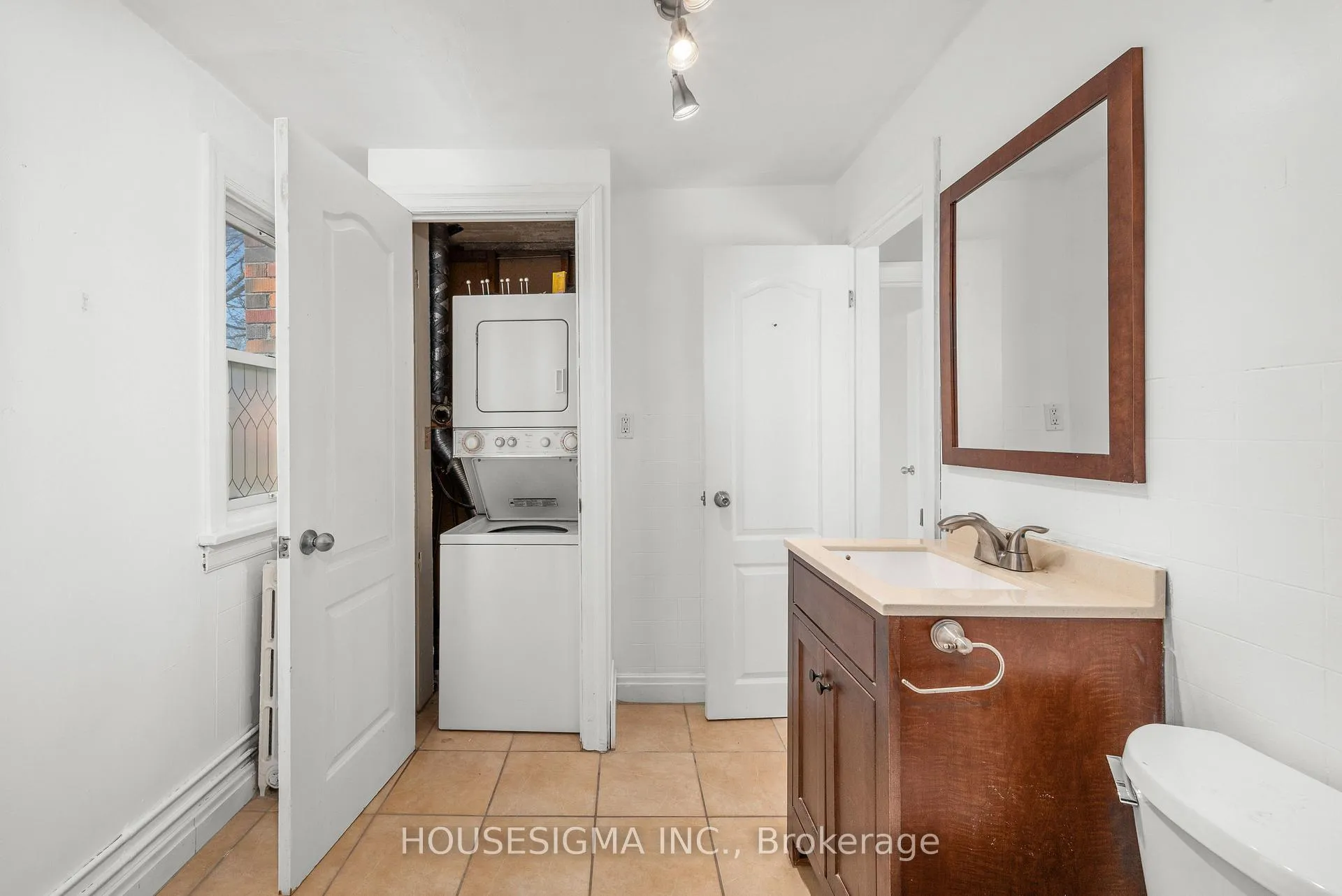 Photo 22 of 301 Gibbons Street, Oshawa, McLaughlin — HOMEH