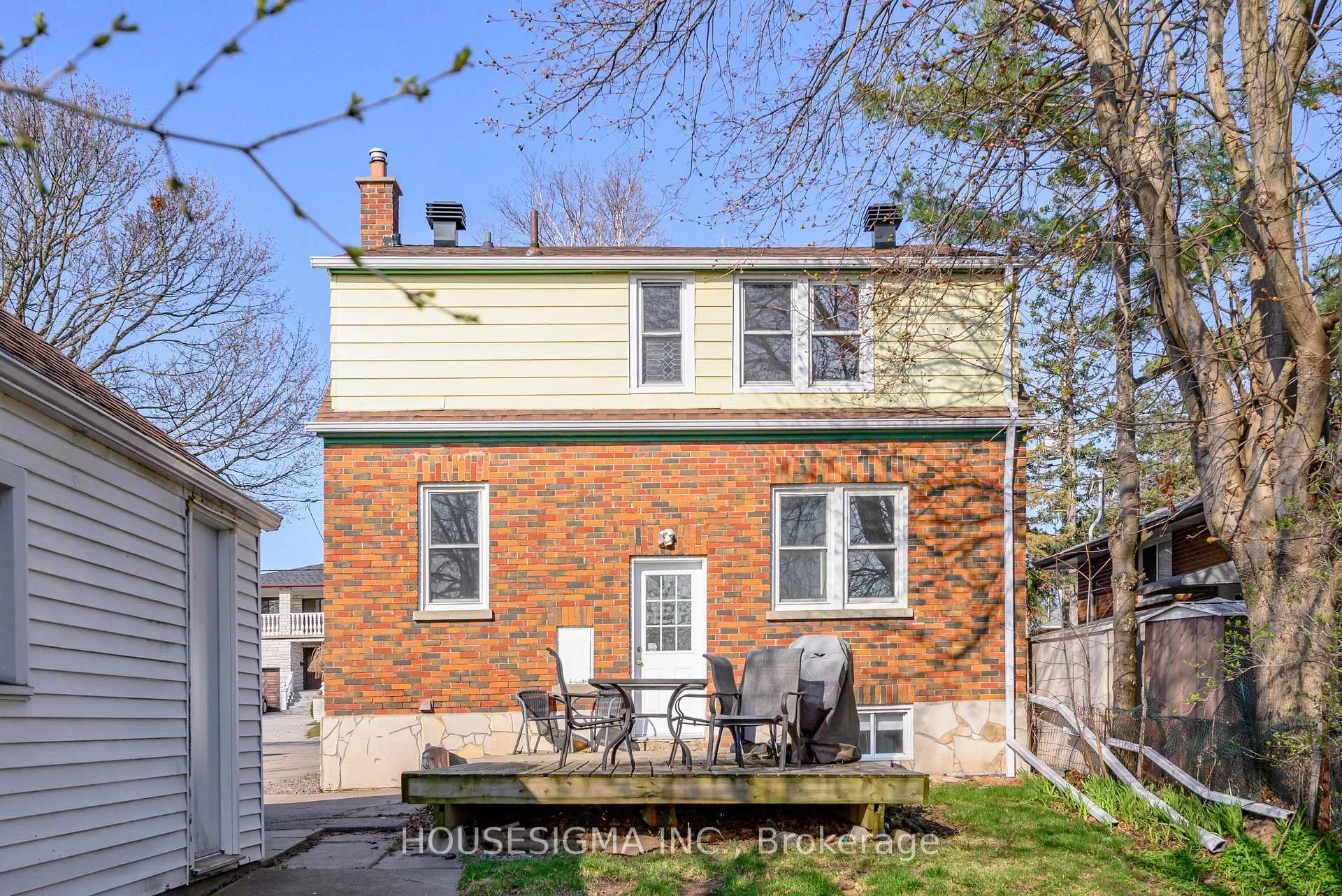 Photo 25 of 301 Gibbons Street, Oshawa, McLaughlin — HOMEH