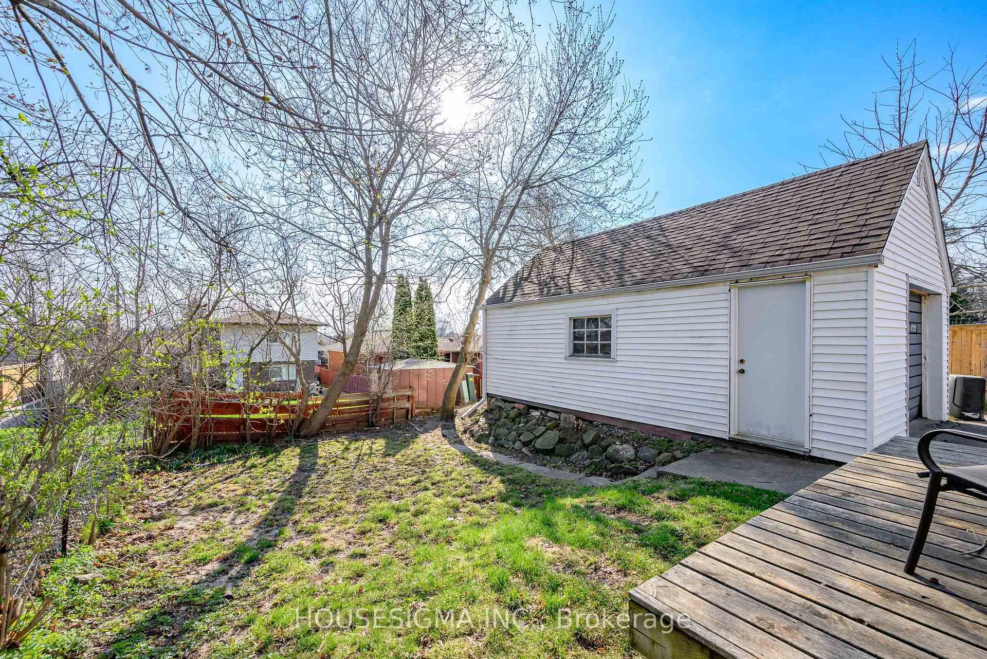Photo 26 of 301 Gibbons Street, Oshawa, McLaughlin — HOMEH