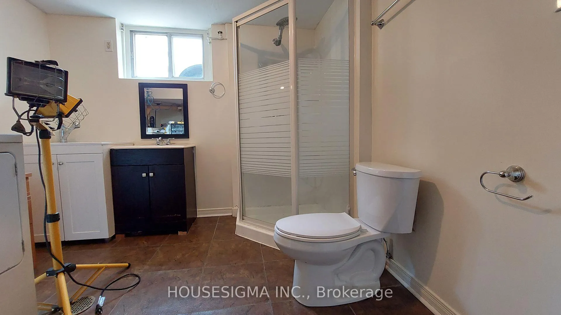 Photo 47 of 301 Gibbons Street, Oshawa, McLaughlin — HOMEH