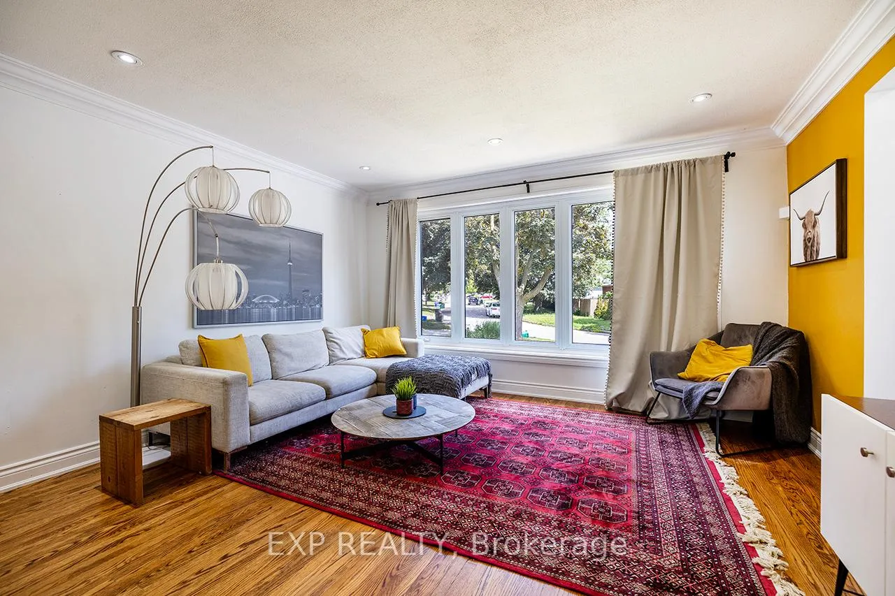 Photo 10 of 854 Antonio Street, Pickering, Bay Ridges — HOMEH