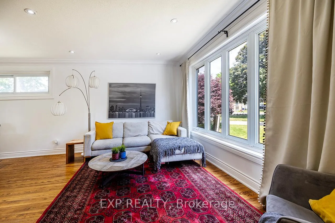 Photo 11 of 854 Antonio Street, Pickering, Bay Ridges — HOMEH