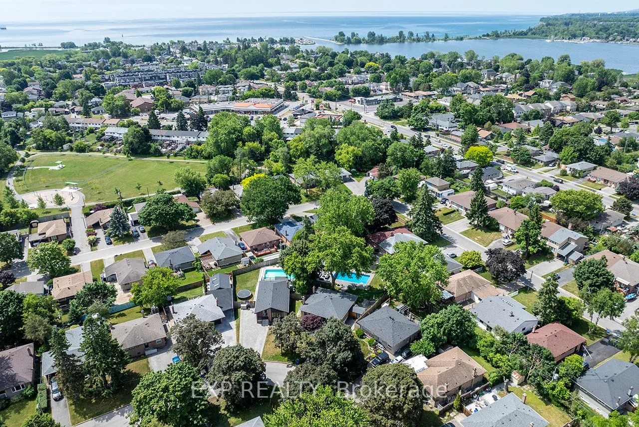 Photo 39 of 854 Antonio Street, Pickering, Bay Ridges — HOMEH