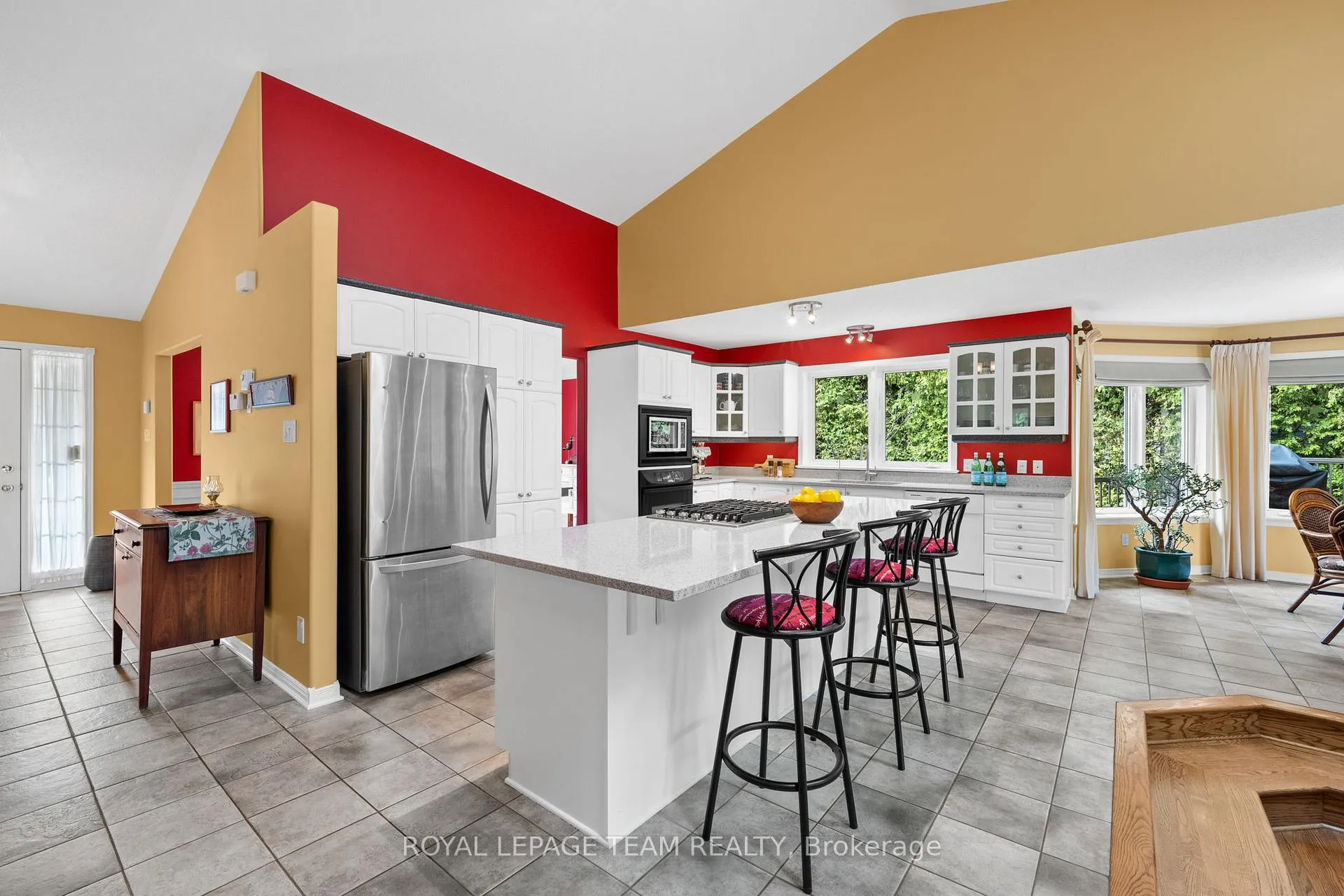 Photo 10 of 6461 Waddion Drive, Ottawa, Greely — HOMEH