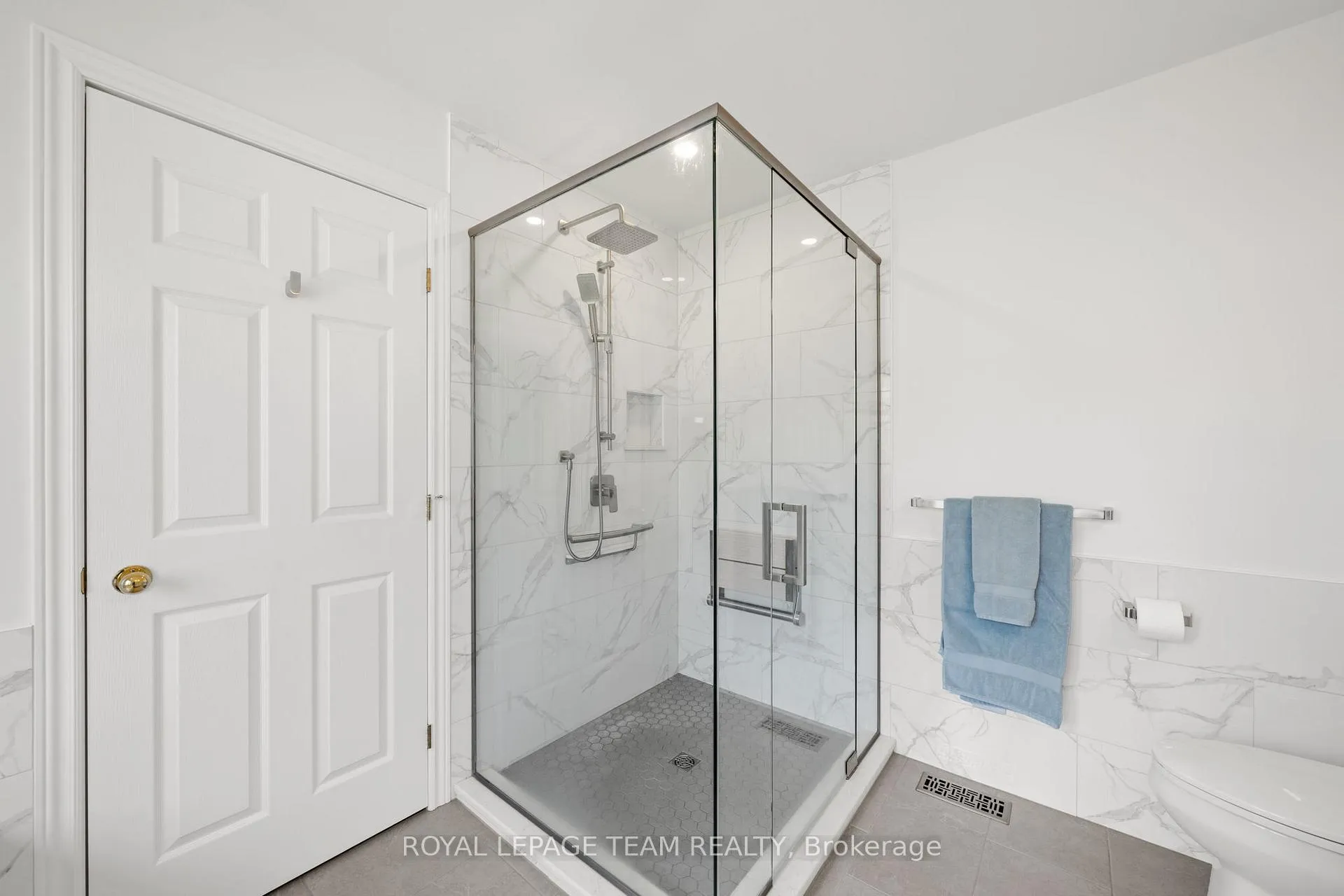 Photo 26 of 6461 Waddion Drive, Ottawa, Greely — HOMEH