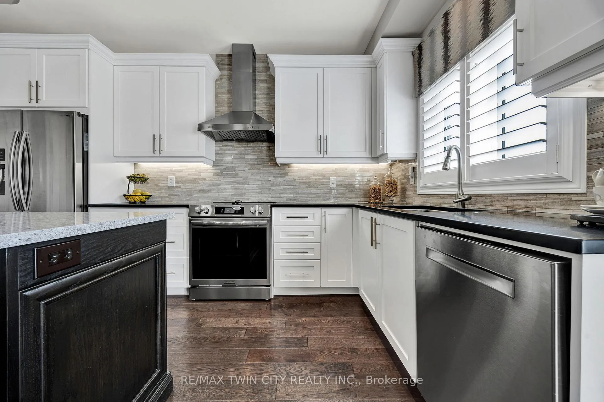 Photo 9 of 15 Pieter Vos Drive, Kitchener — HOMEH