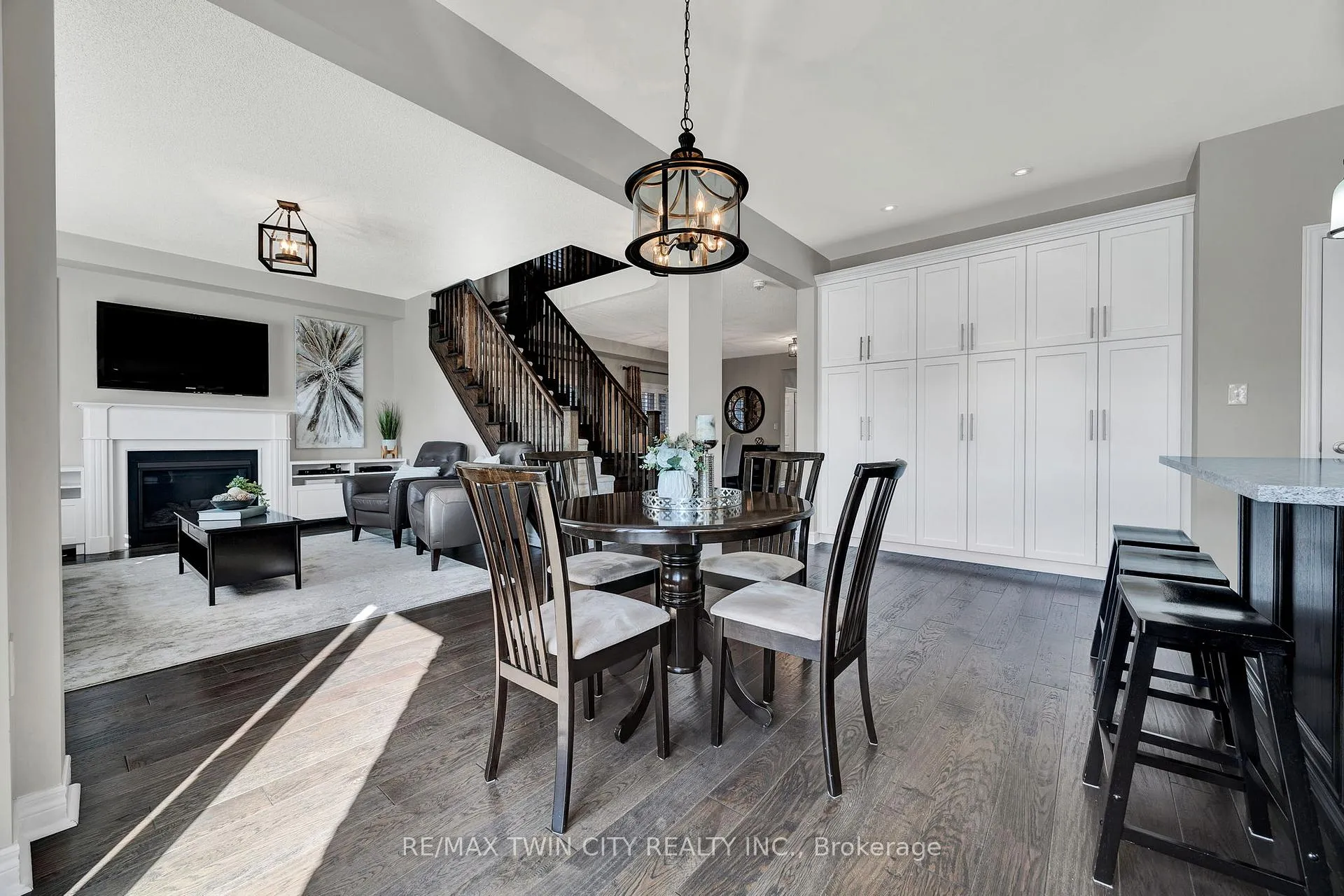 Photo 10 of 15 Pieter Vos Drive, Kitchener — HOMEH