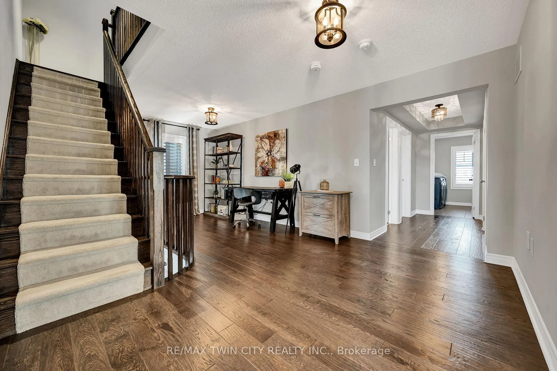 Photo 11 of 15 Pieter Vos Drive, Kitchener — HOMEH