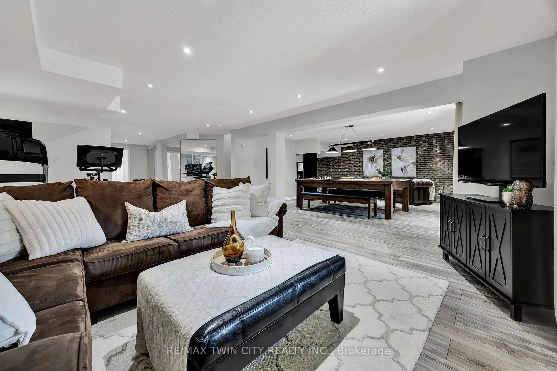Photo 31 of 15 Pieter Vos Drive, Kitchener — HOMEH