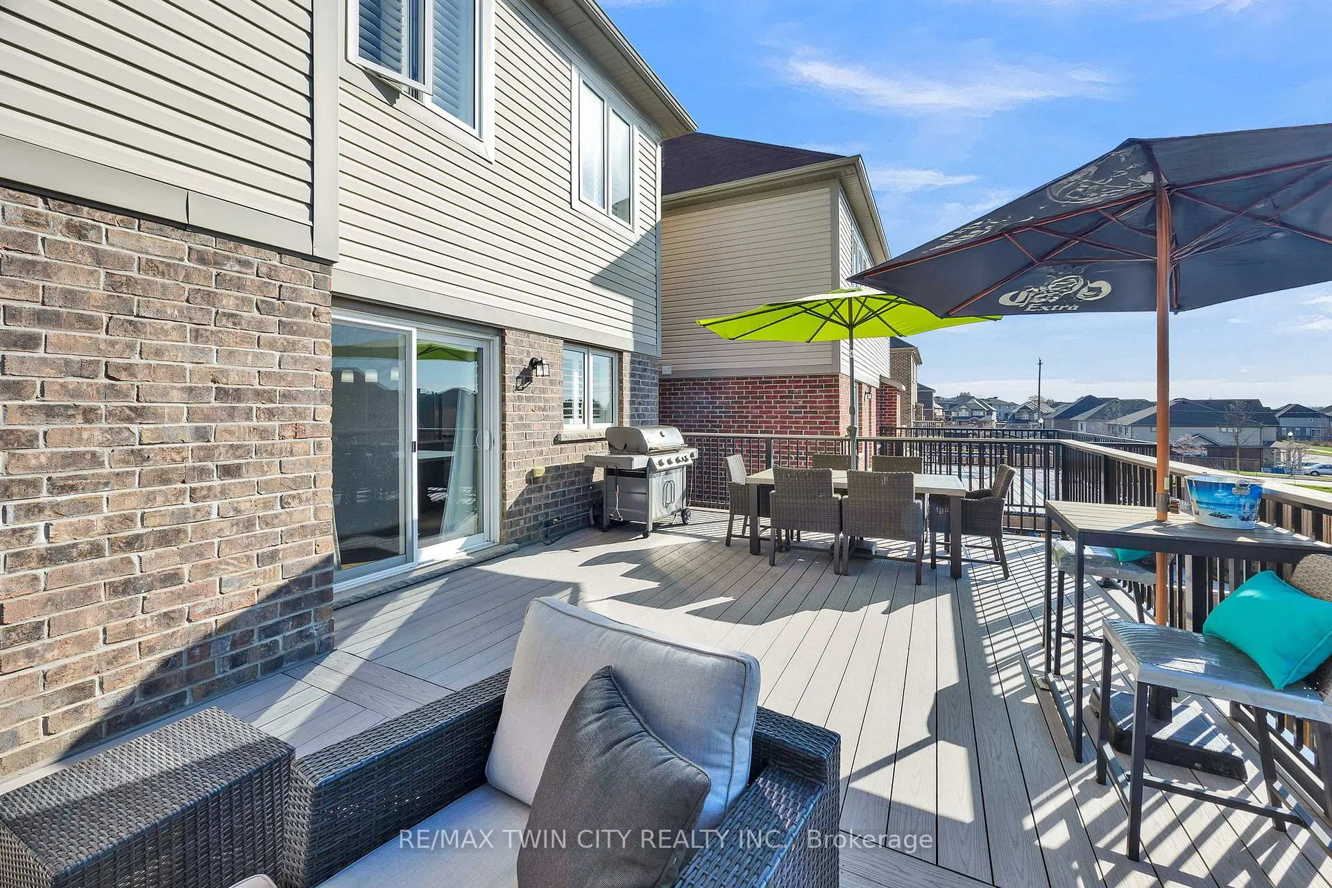 Photo 37 of 15 Pieter Vos Drive, Kitchener — HOMEH
