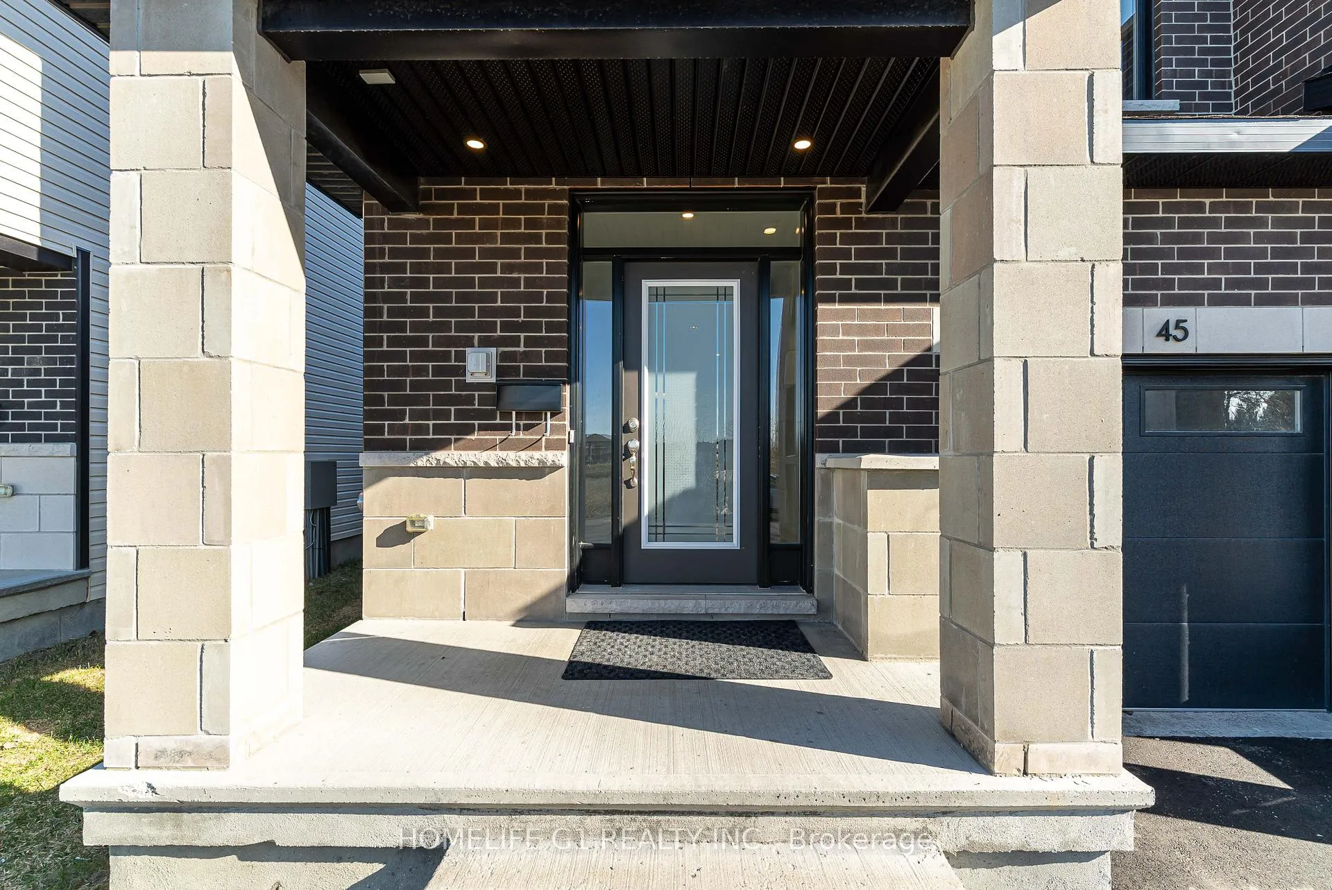 Photo 4 of 45 Moosonee Crescent, Ottawa, Riverside South/Gloucester Glen — HOMEH