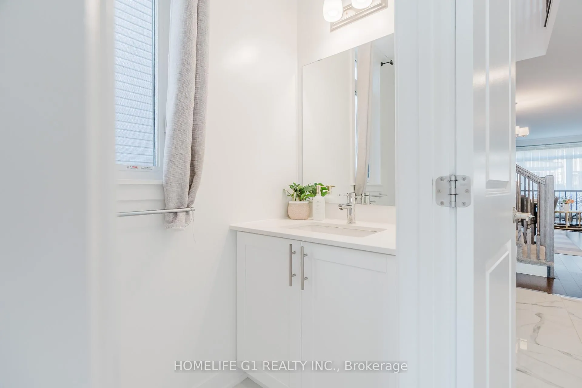 Photo 10 of 45 Moosonee Crescent, Ottawa, Riverside South/Gloucester Glen — HOMEH