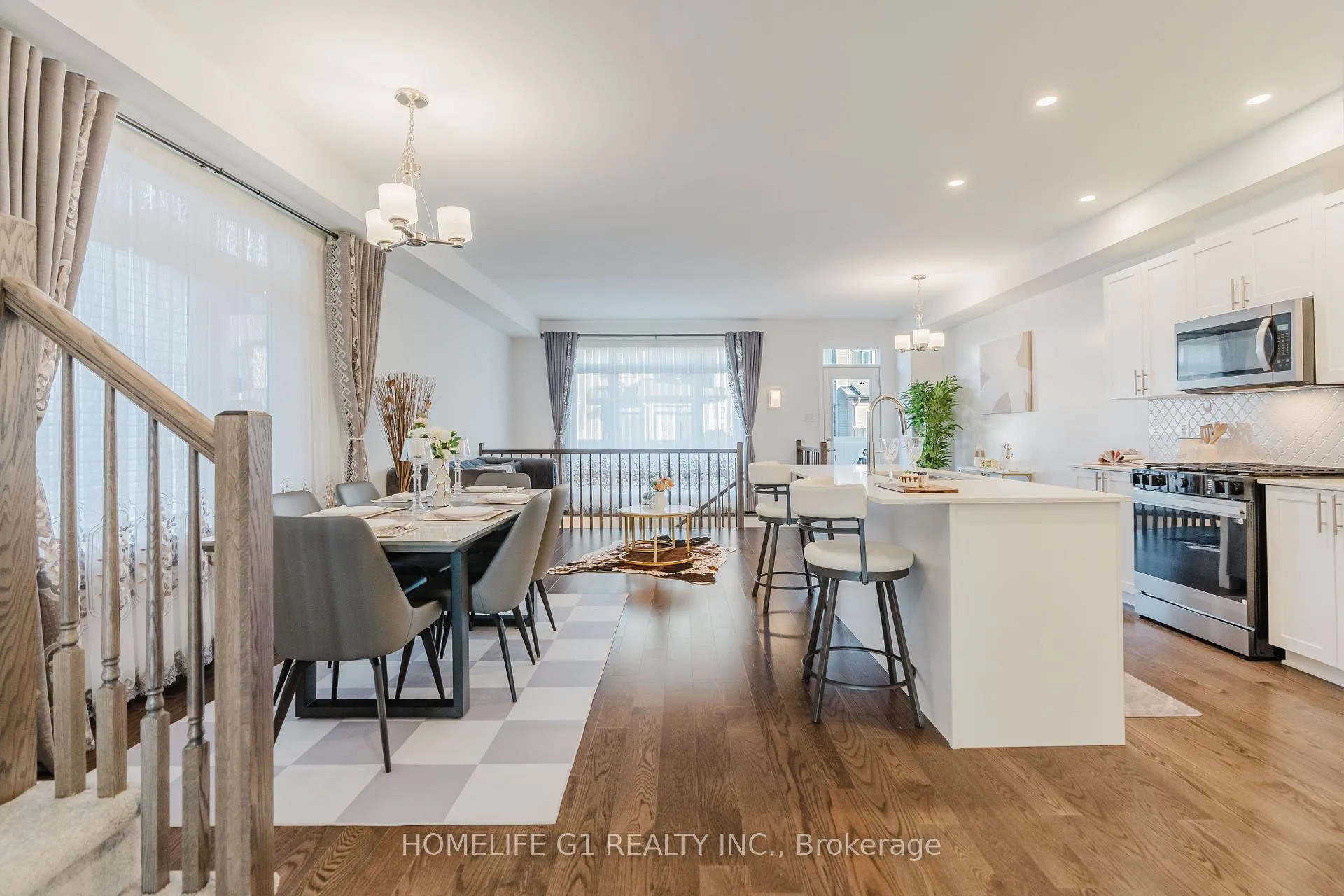 Photo 12 of 45 Moosonee Crescent, Ottawa, Riverside South/Gloucester Glen — HOMEH