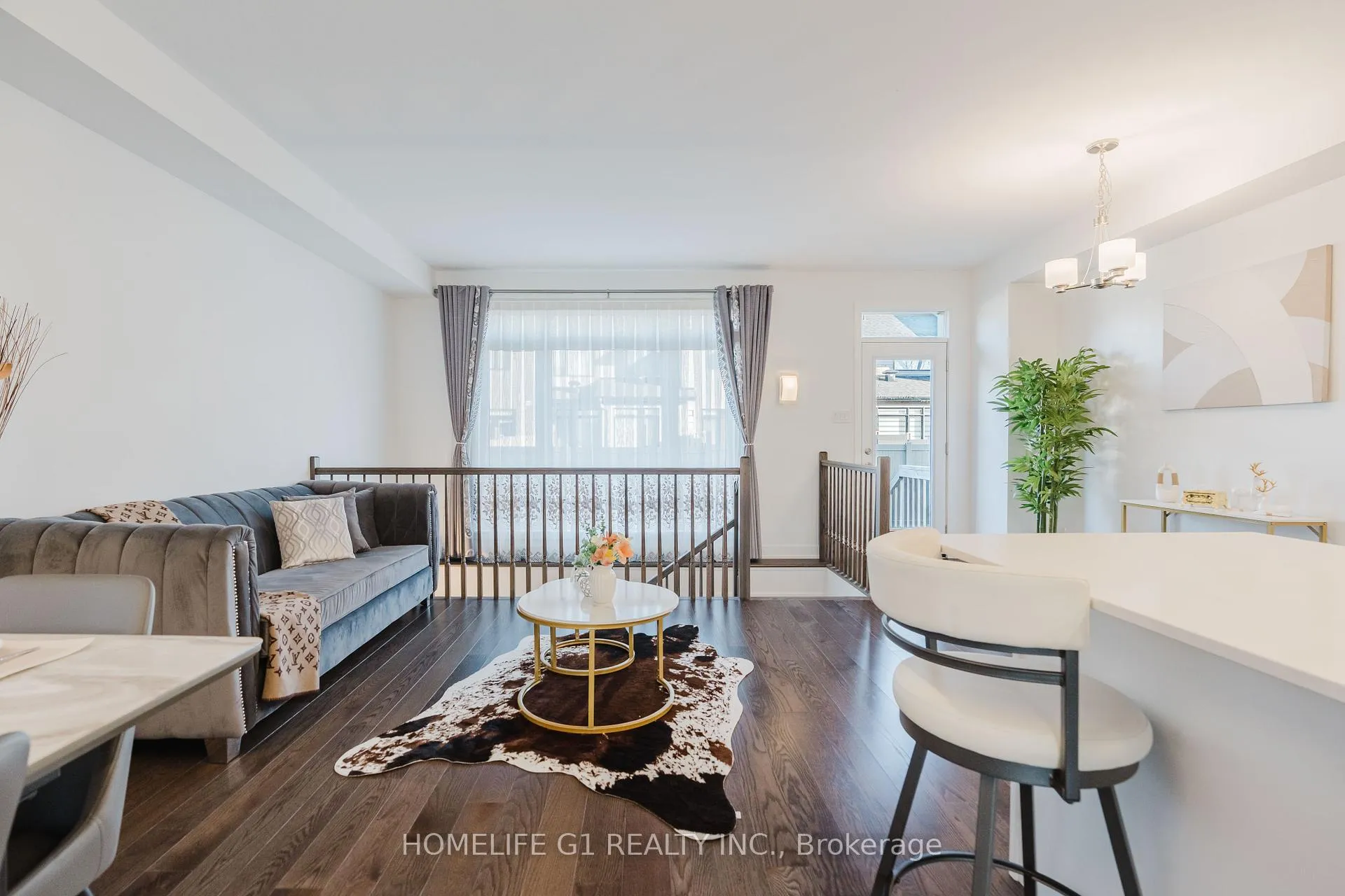 Photo 16 of 45 Moosonee Crescent, Ottawa, Riverside South/Gloucester Glen — HOMEH