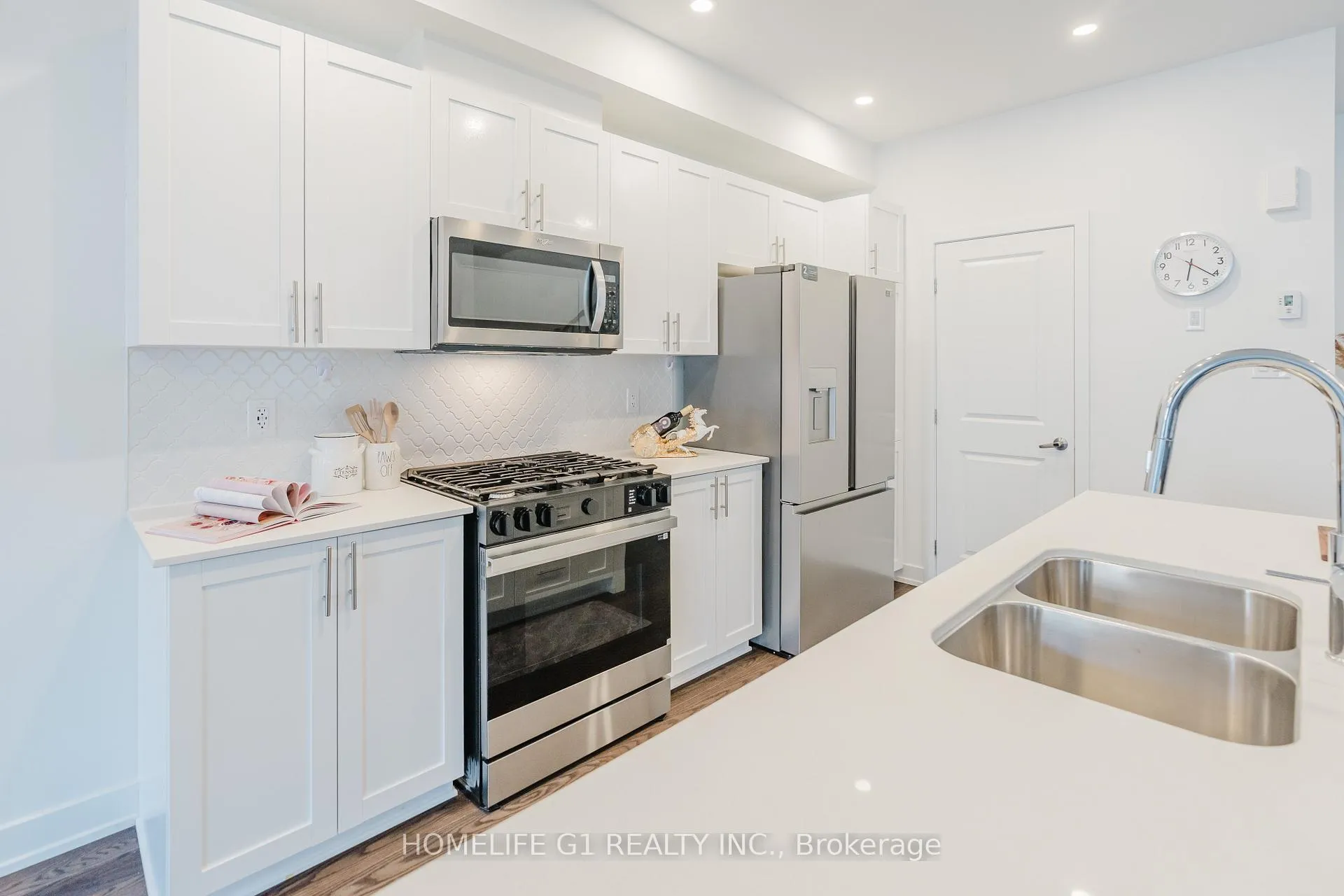 Photo 20 of 45 Moosonee Crescent, Ottawa, Riverside South/Gloucester Glen — HOMEH