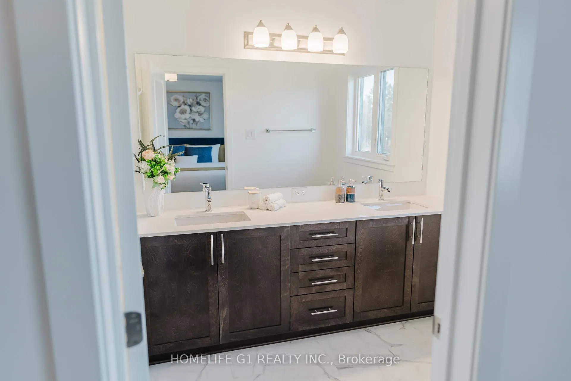 Photo 27 of 45 Moosonee Crescent, Ottawa, Riverside South/Gloucester Glen — HOMEH
