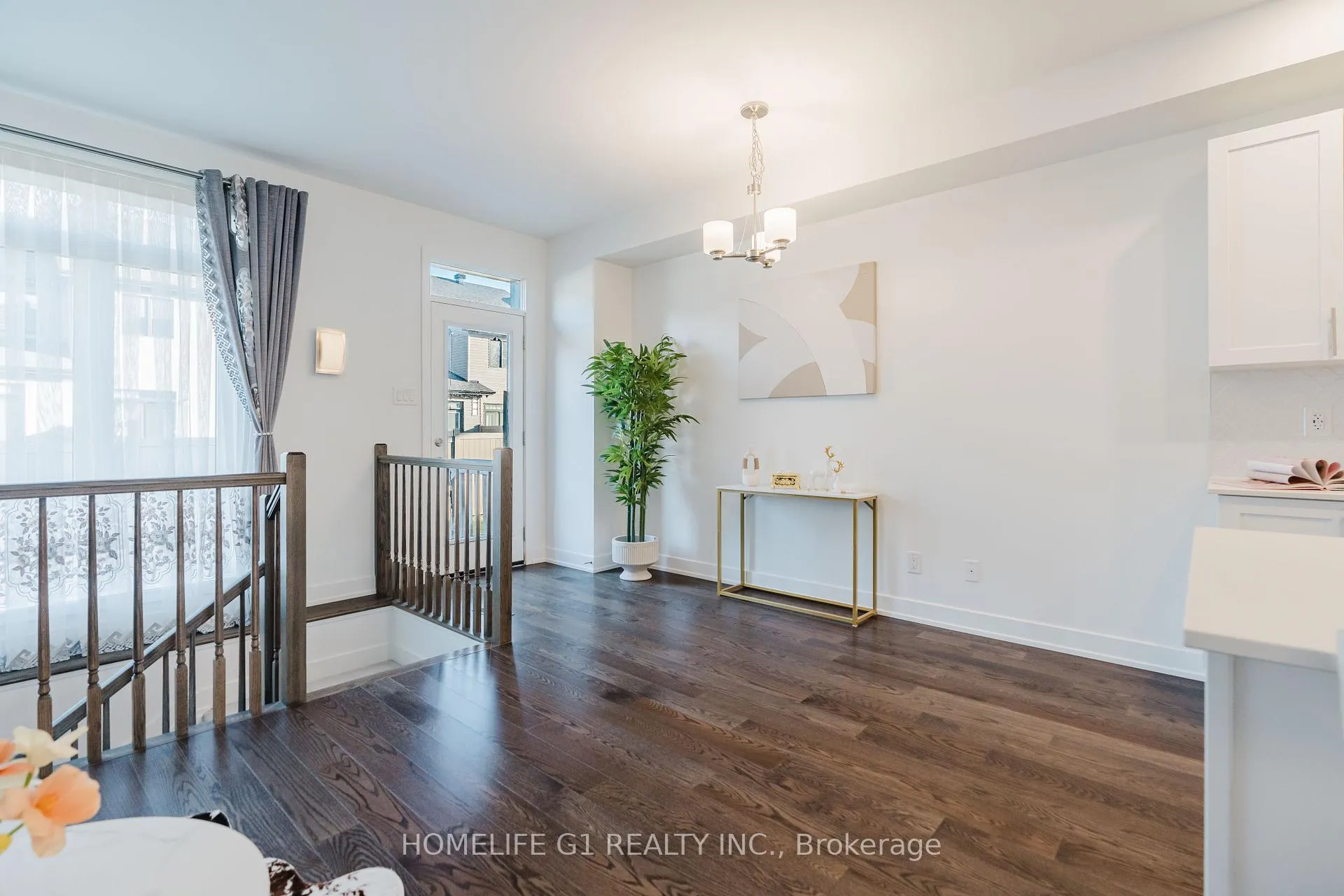Photo 37 of 45 Moosonee Crescent, Ottawa, Riverside South/Gloucester Glen — HOMEH