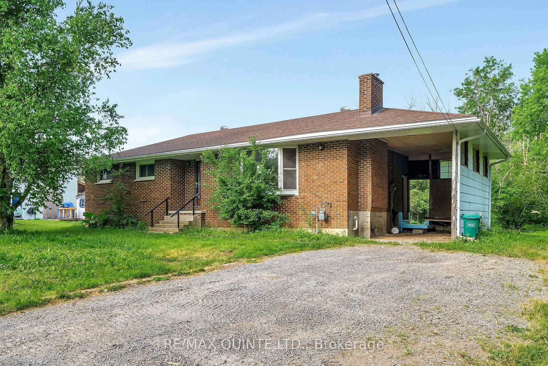 Photo 2 of 403 Whites Road, Quinte West, Sidney Ward — HOMEH