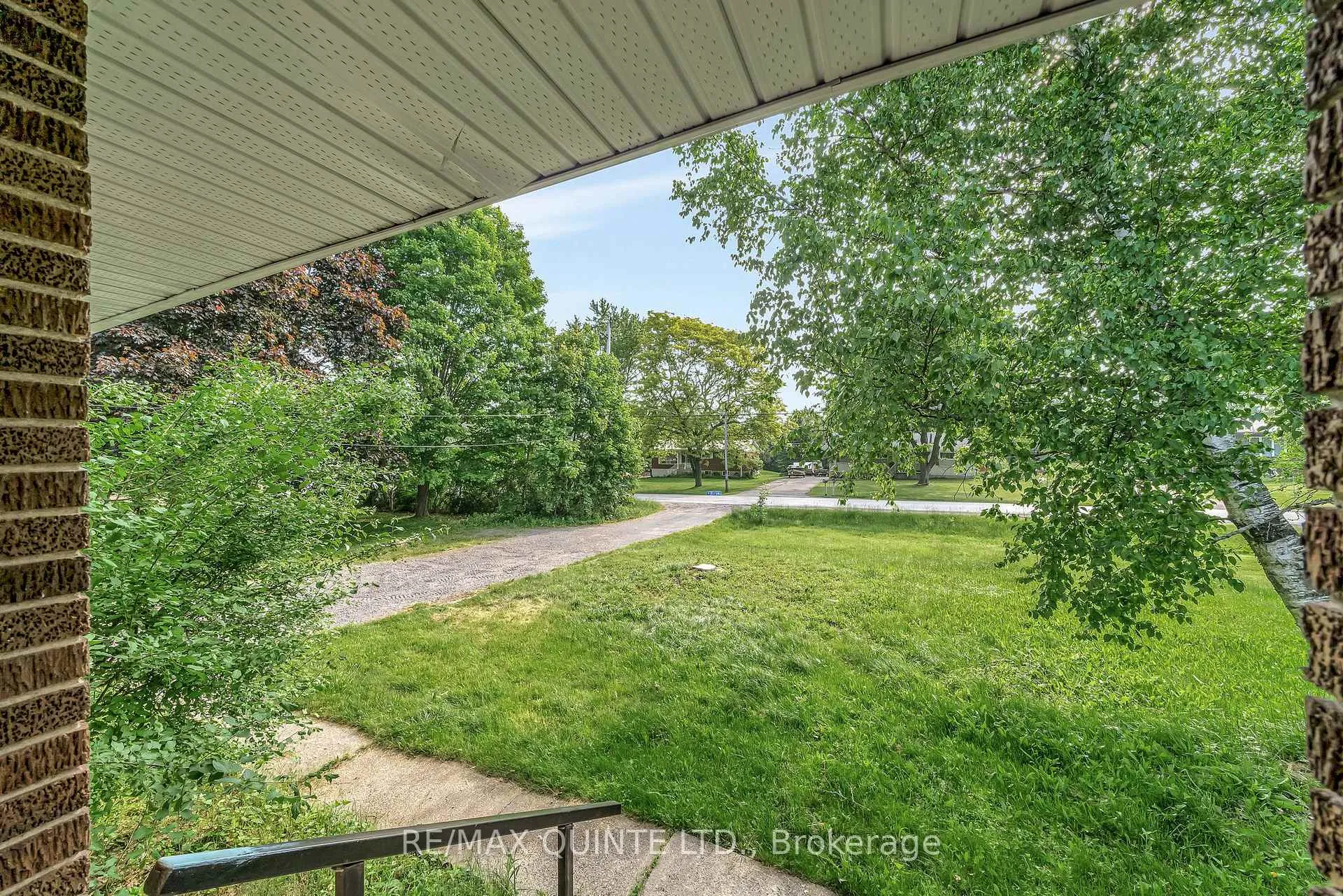 Photo 3 of 403 Whites Road, Quinte West, Sidney Ward — HOMEH