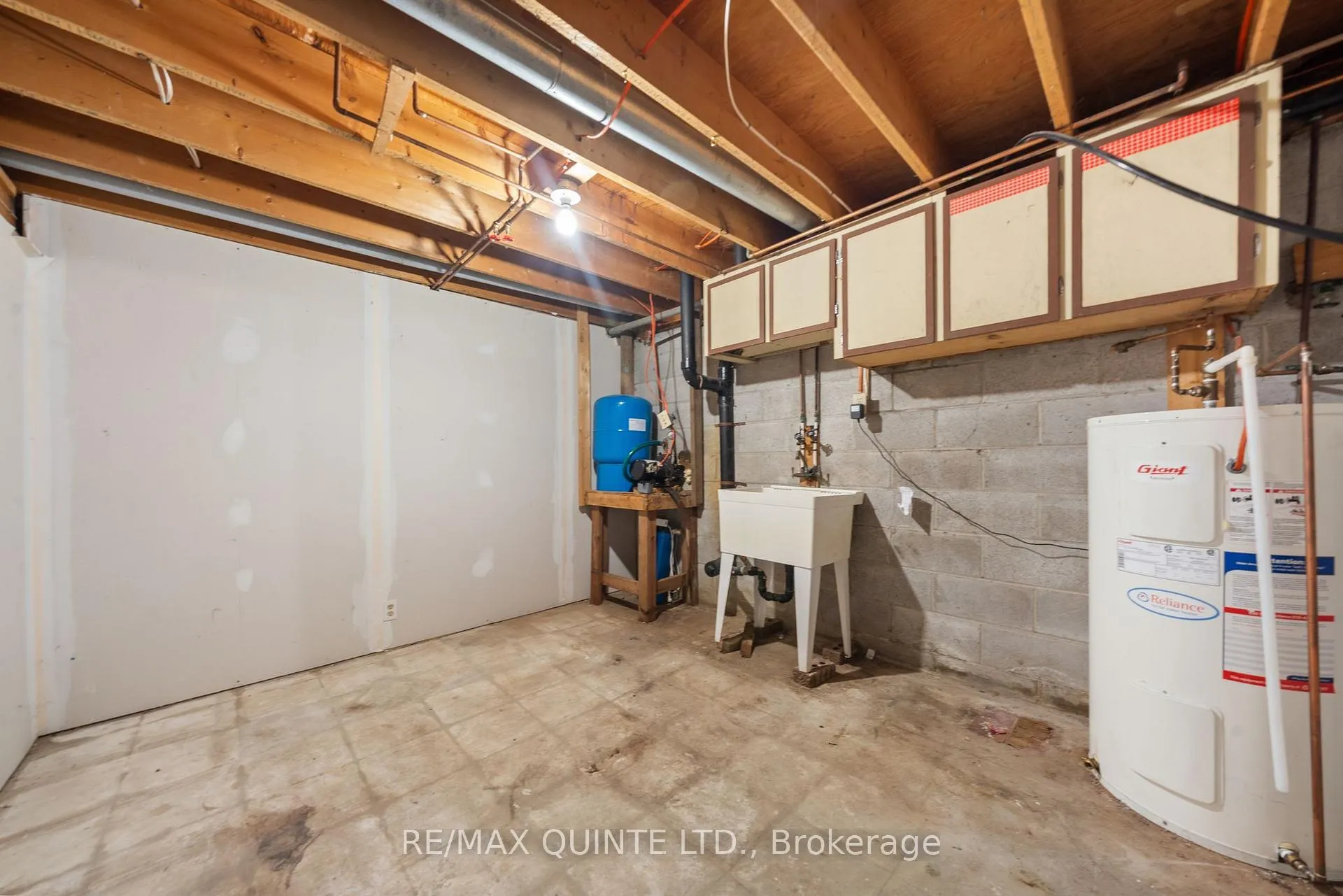 Photo 28 of 403 Whites Road, Quinte West, Sidney Ward — HOMEH