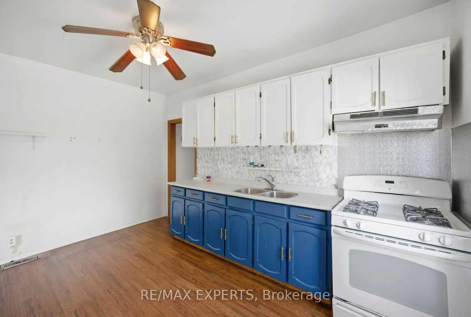 Photo 16 of 136 Harrison Street, Toronto, Trinity-Bellwoods — HOMEH