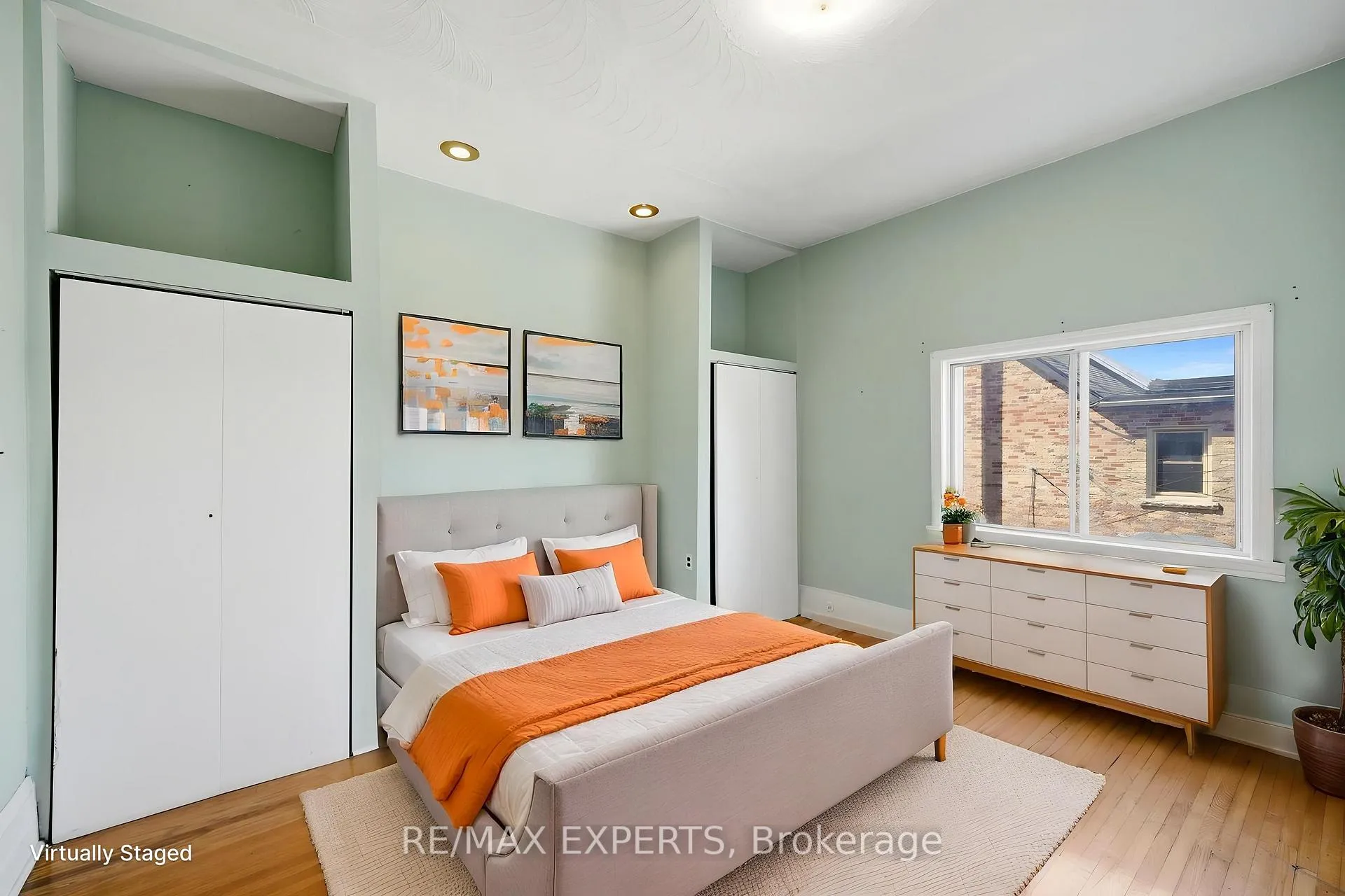Photo 17 of 136 Harrison Street, Toronto, Trinity-Bellwoods — HOMEH