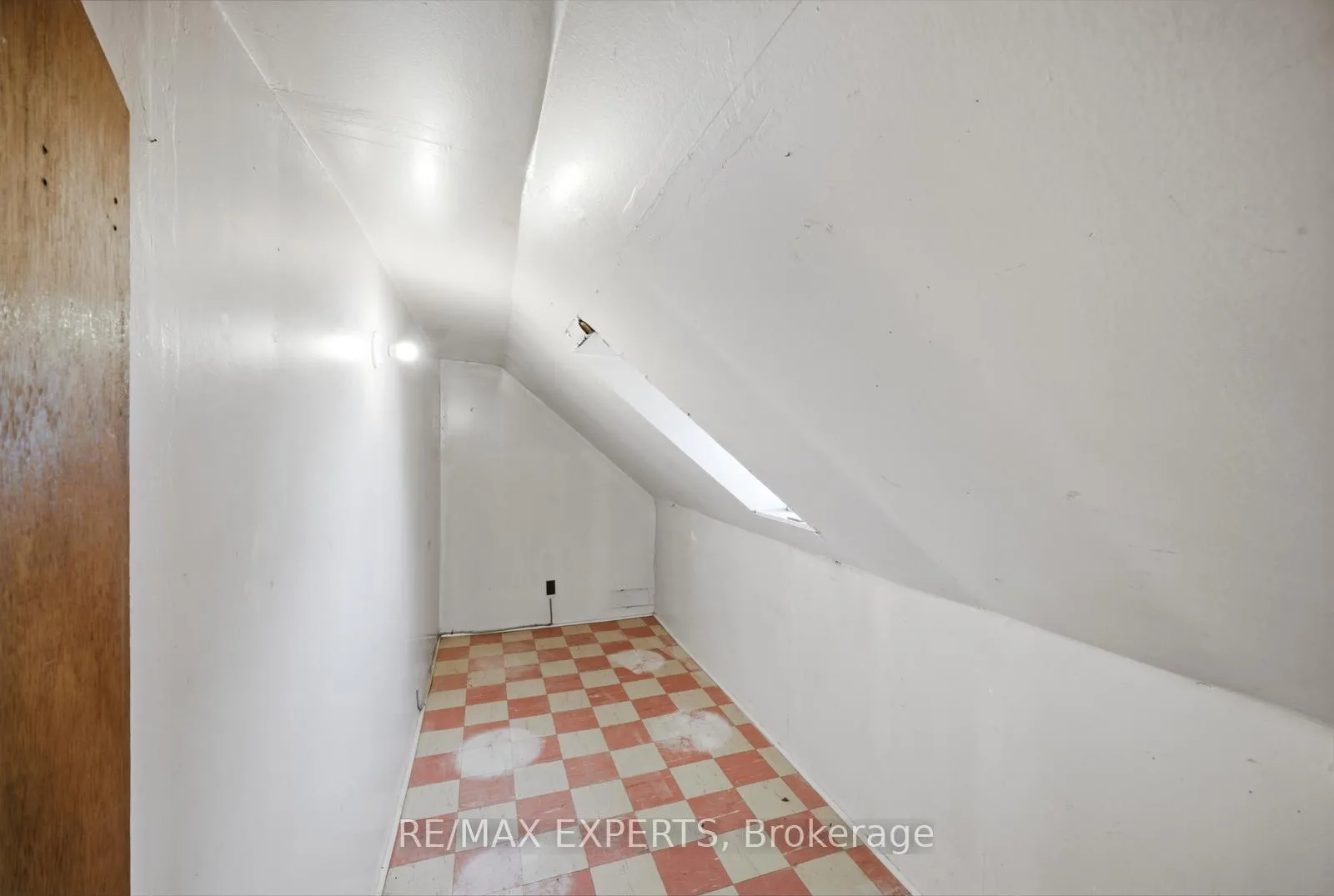 Photo 26 of 136 Harrison Street, Toronto, Trinity-Bellwoods — HOMEH