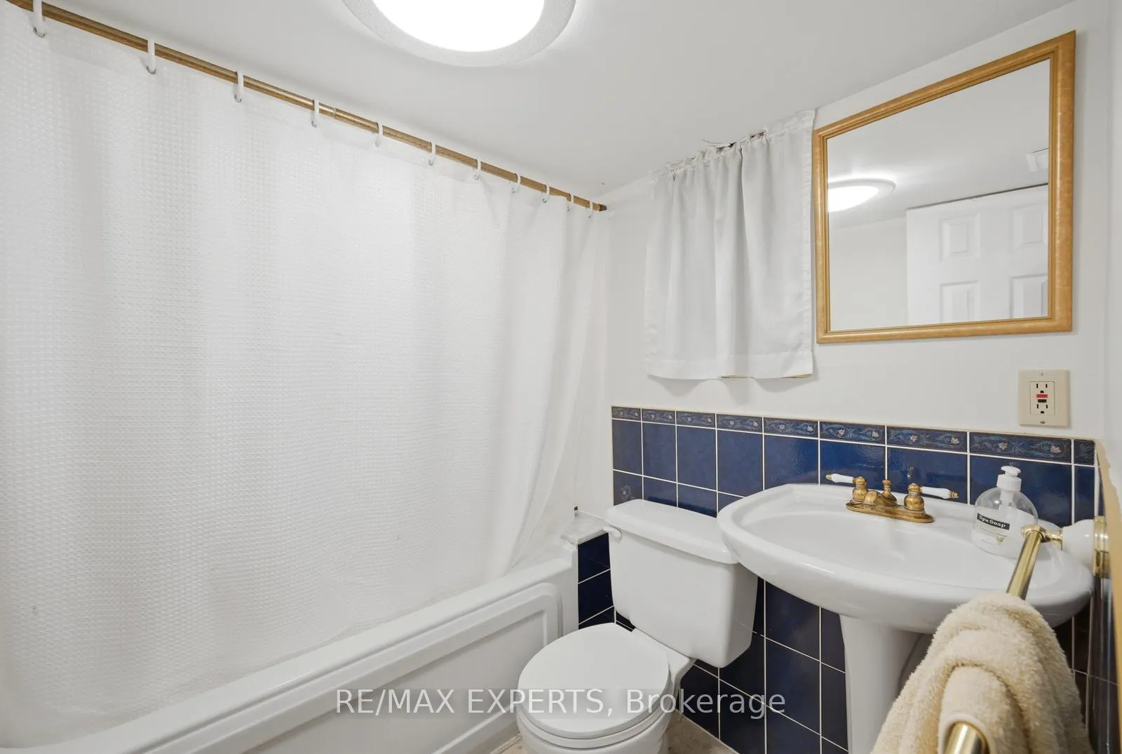 Photo 33 of 136 Harrison Street, Toronto, Trinity-Bellwoods — HOMEH