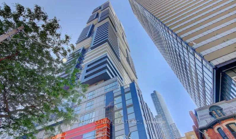 Front of Unit 4702, 7 Grenville Street