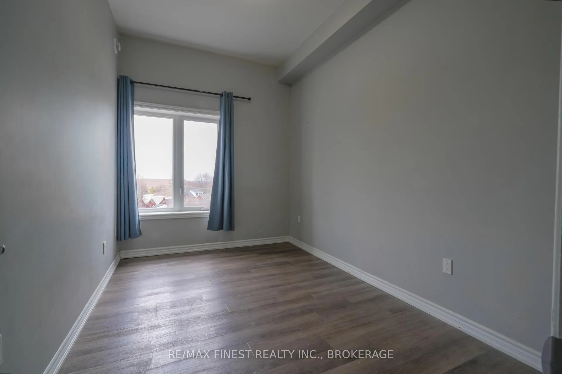Photo 10 of Unit 501, 630 Princess Street, Kingston, Central City East — HOMEH