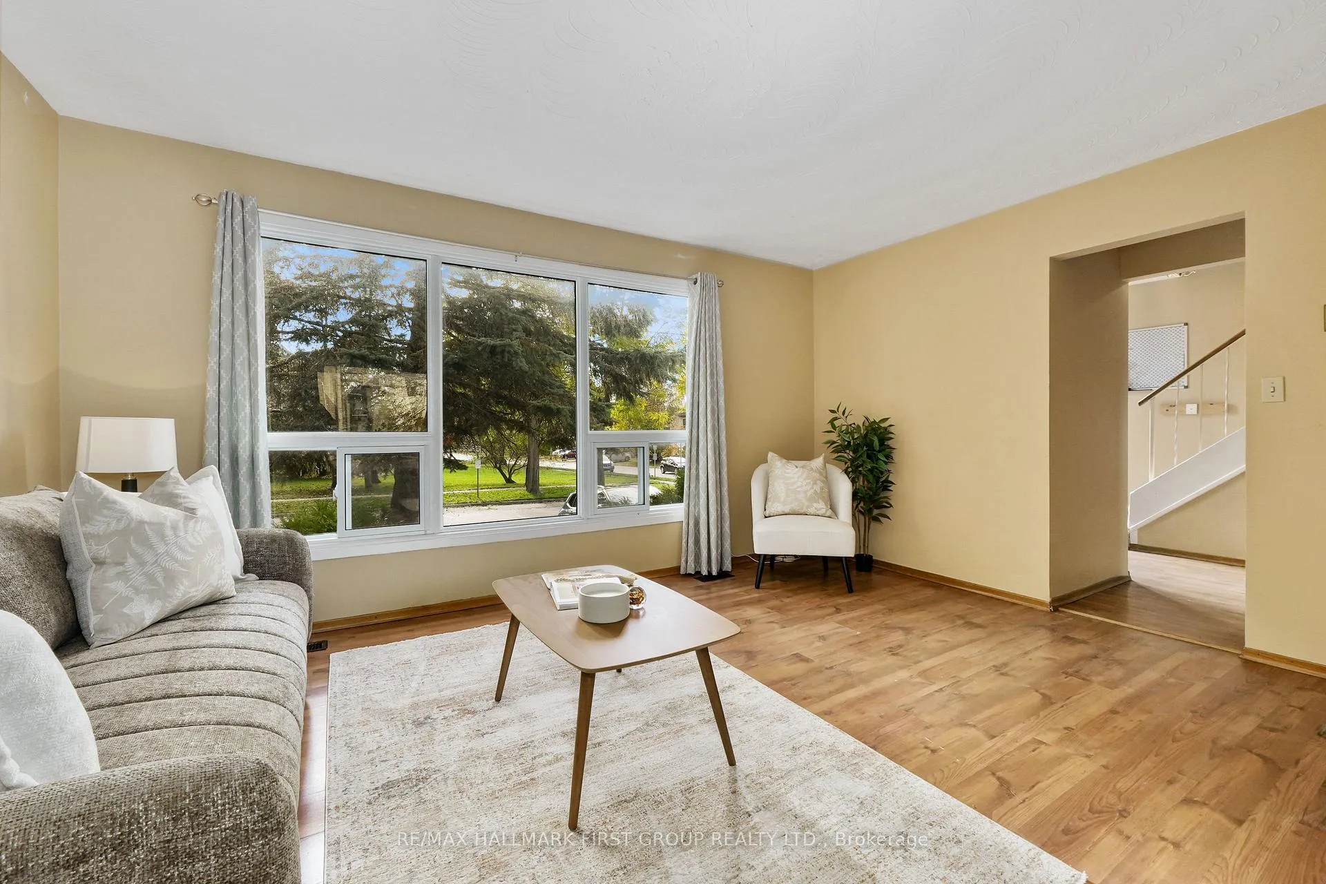 Photo 7 of 158 Queen Street, Cobourg — HOMEH
