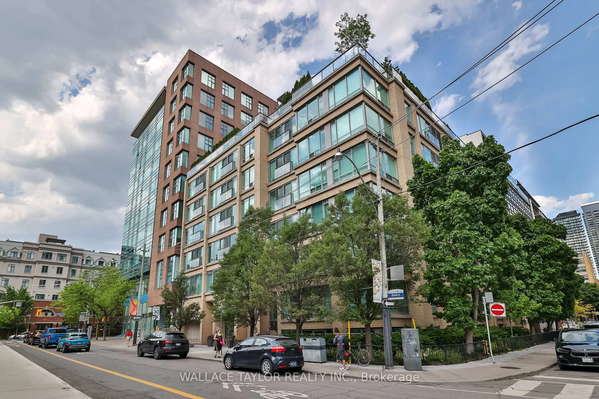 Front of Unit 610, 50 Camden Street