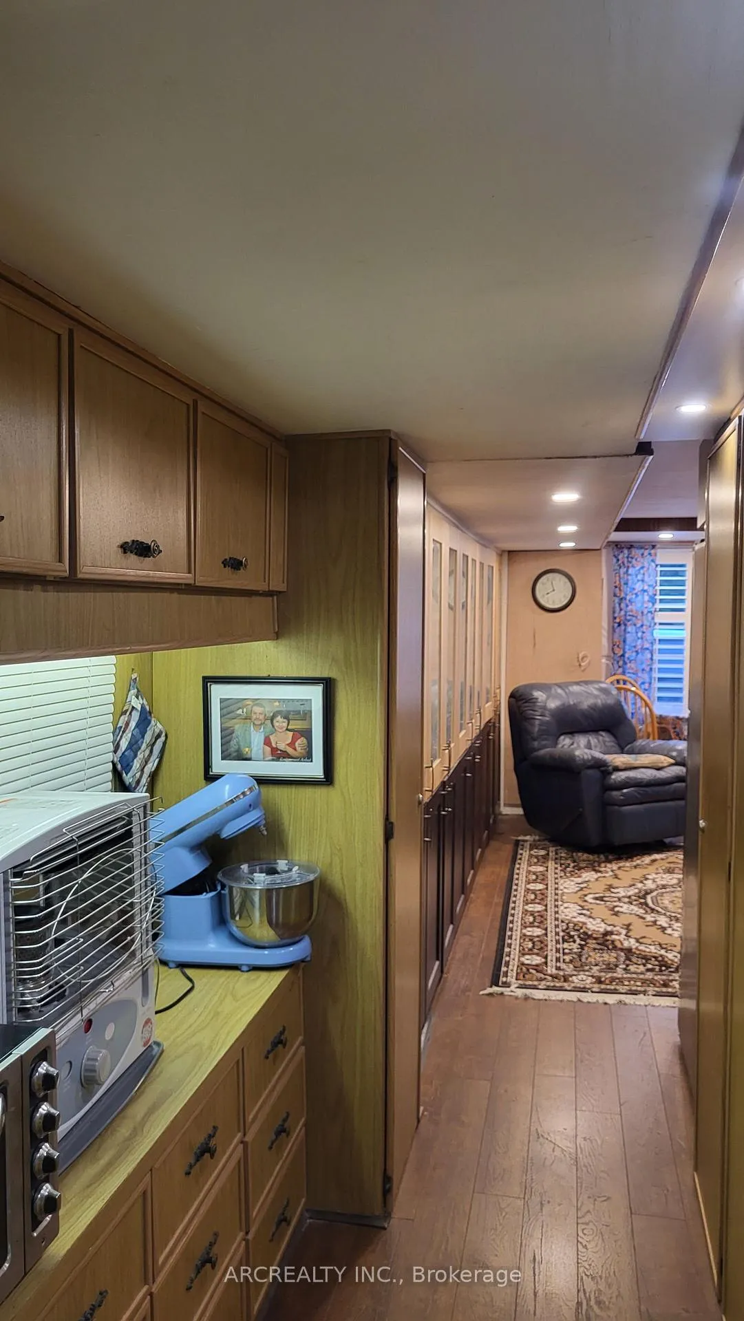 Photo 21 of 24 Chickadee Court, Georgina, Pefferlaw — HOMEH