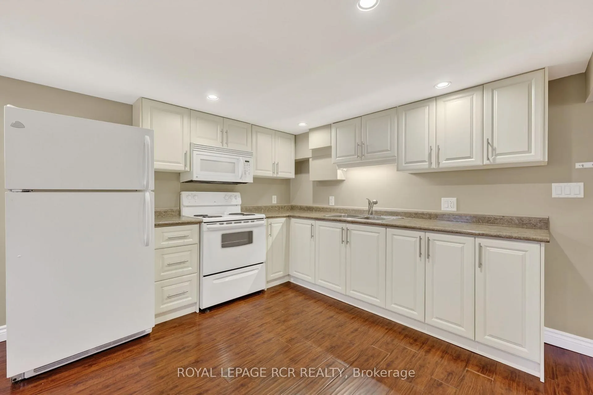 Photo 34 of 108 Allan Street, Whitby, Blue Grass Meadows — HOMEH