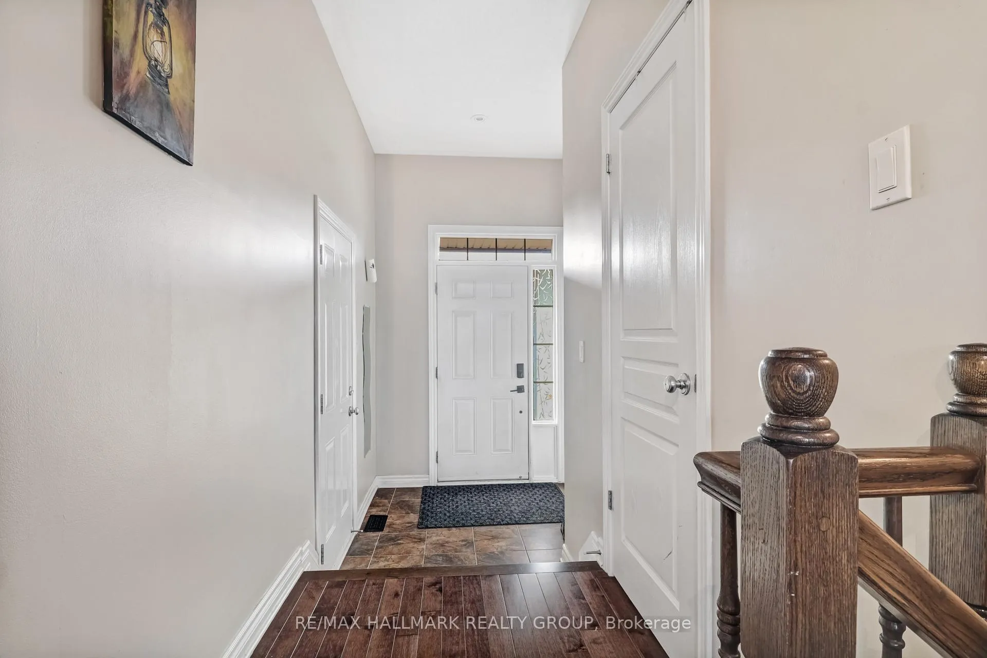 Photo 4 of 1998 Pennyroyal Crescent, Ottawa, Notting Hill/Summerside — HOMEH