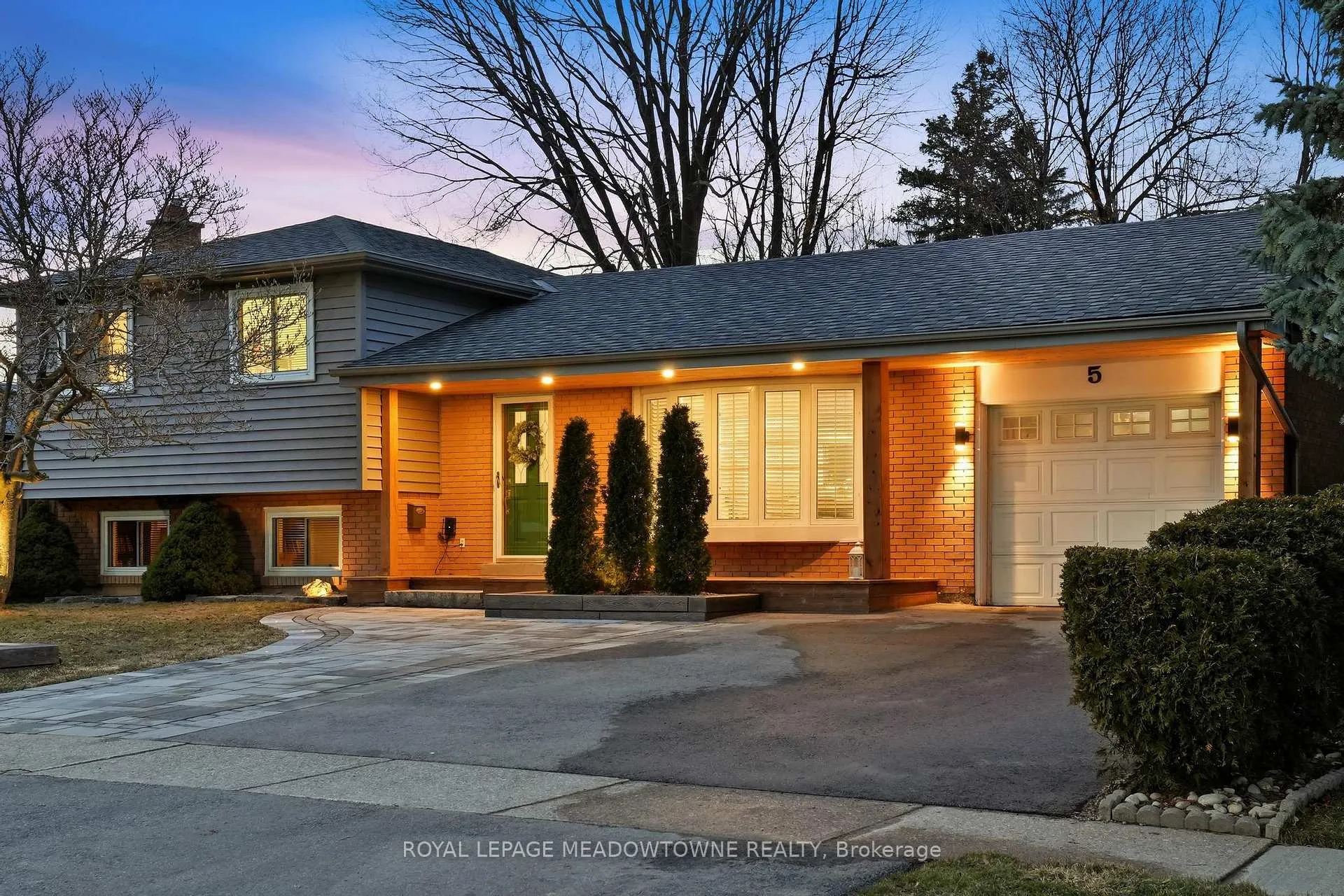 Photo 36 of 5 Rosefield Drive, Halton Hills, Georgetown — HOMEH