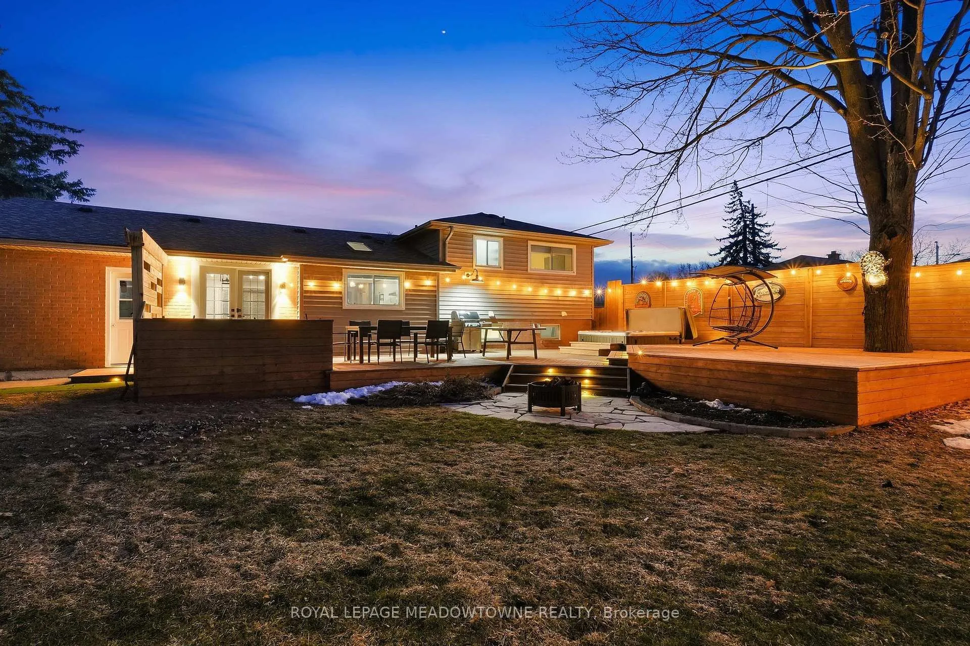 Photo 40 of 5 Rosefield Drive, Halton Hills, Georgetown — HOMEH