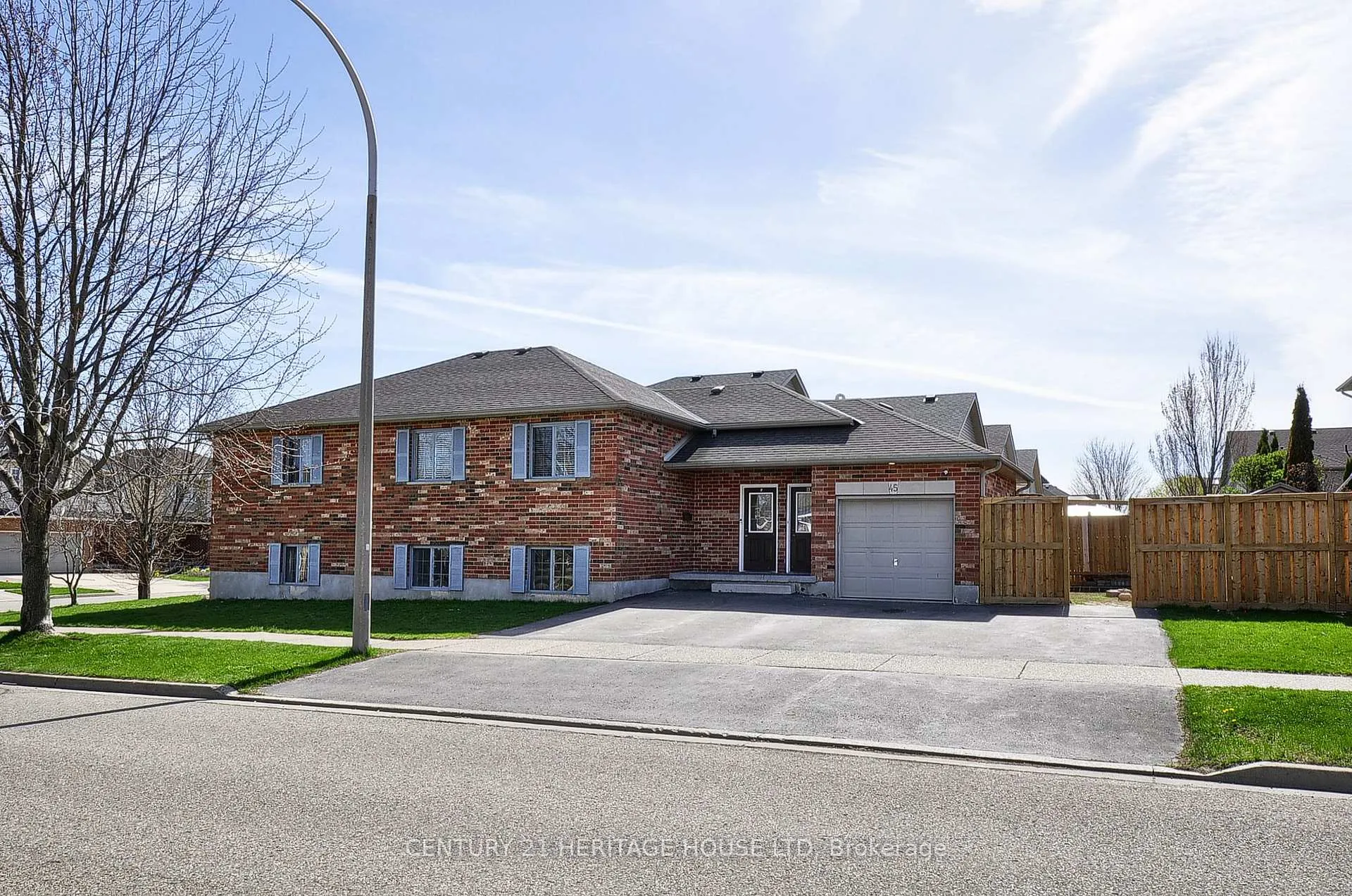 Photo 2 of 45 Highgate Road, Kitchener — HOMEH