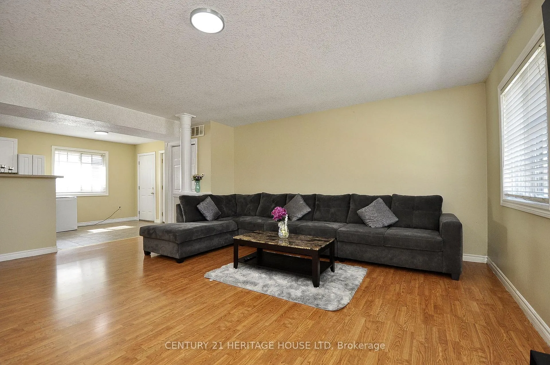 Photo 5 of 45 Highgate Road, Kitchener — HOMEH