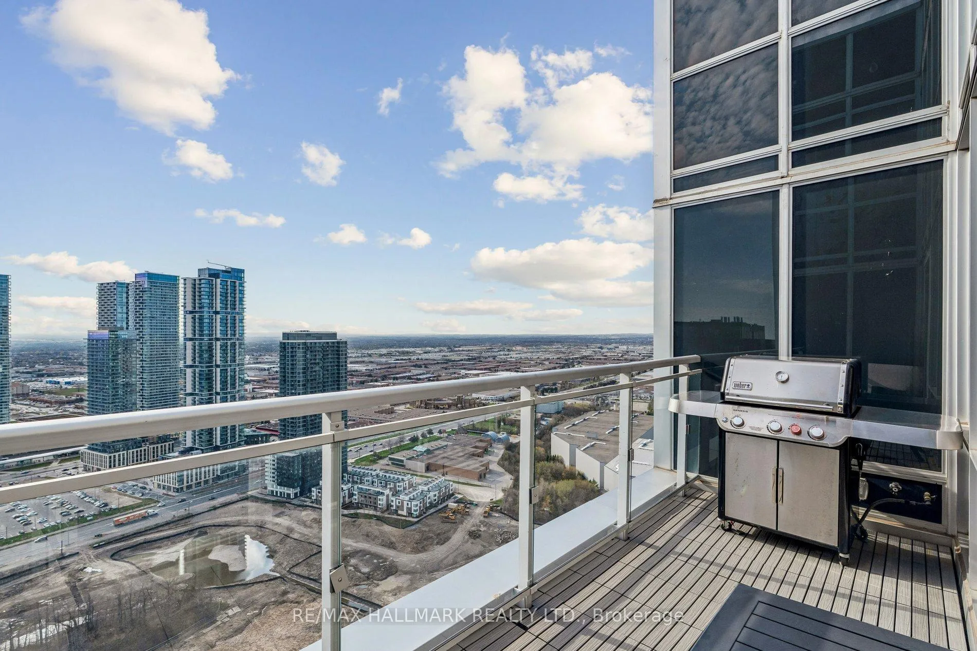 Photo 21 of Unit PH3804, 2908 Highway 7 Road, Vaughan, Concord — HOMEH