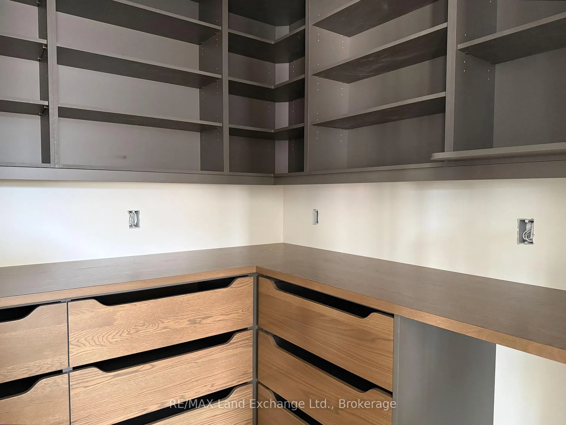 Photo 7 of 966 Bogdanovic Way, Huron-Kinloss — HOMEH