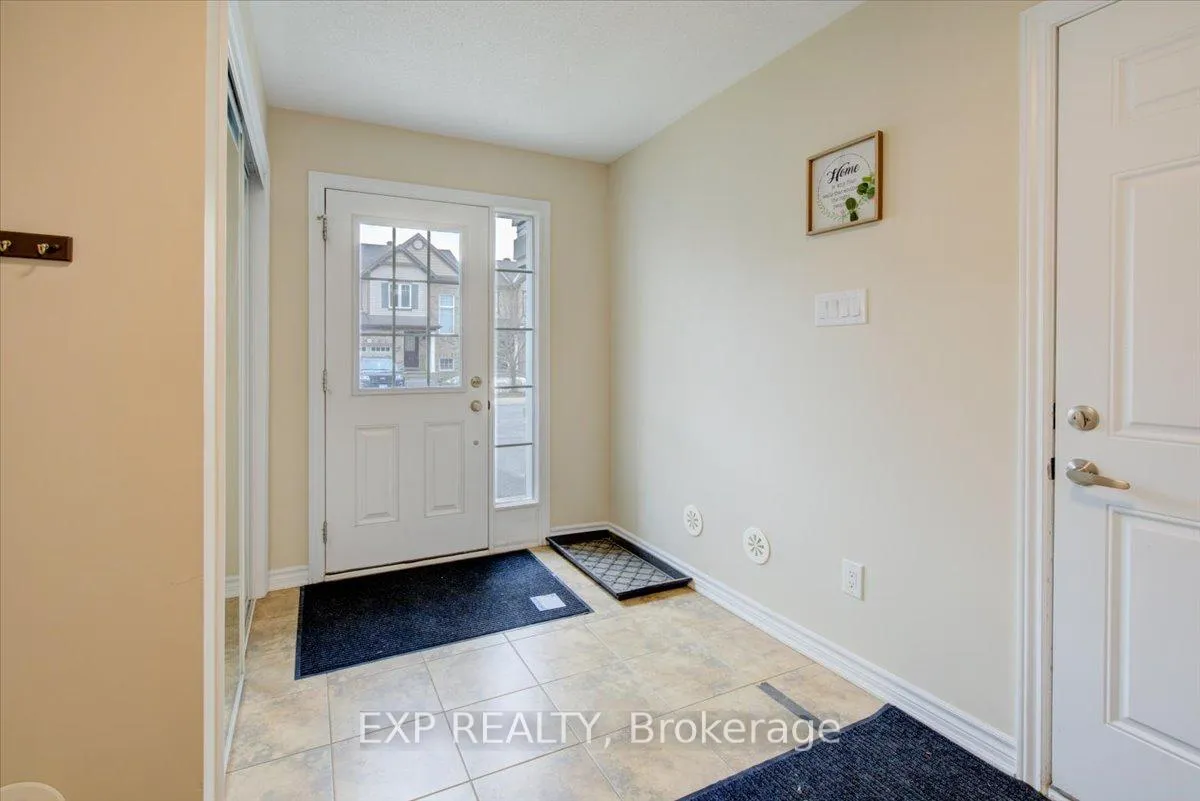 Photo 3 of 461 Meadowhawk Crescent, Ottawa, Barrhaven - Half Moon Bay — HOMEH