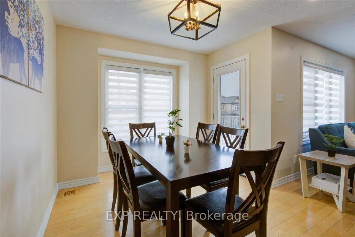 Photo 5 of 461 Meadowhawk Crescent, Ottawa, Barrhaven - Half Moon Bay — HOMEH