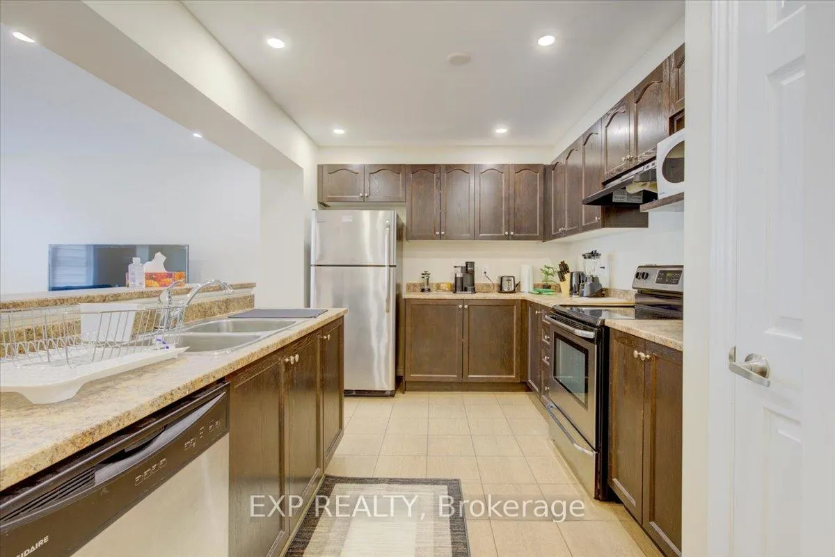 Photo 11 of 461 Meadowhawk Crescent, Ottawa, Barrhaven - Half Moon Bay — HOMEH