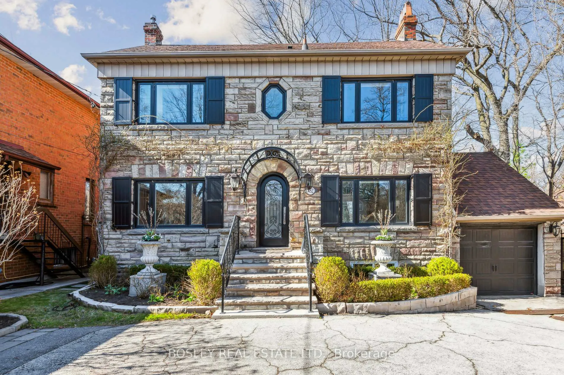 Photo 1 of 452 O'Connor Drive, Toronto, East York — HOMEH