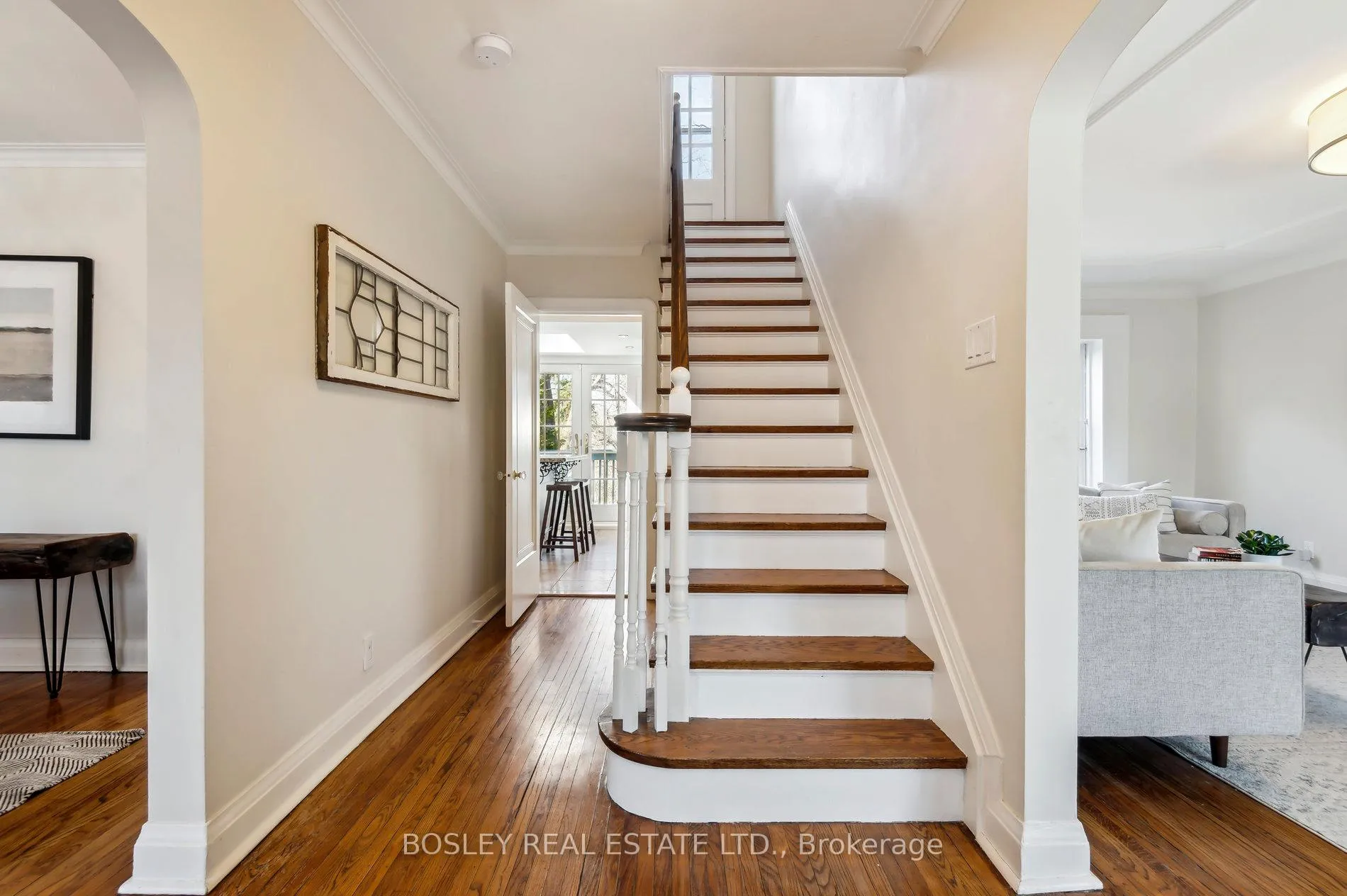 Photo 3 of 452 O'Connor Drive, Toronto, East York — HOMEH