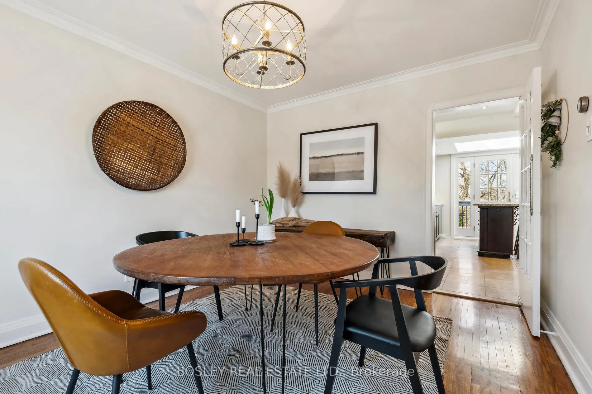 Photo 9 of 452 O'Connor Drive, Toronto, East York — HOMEH