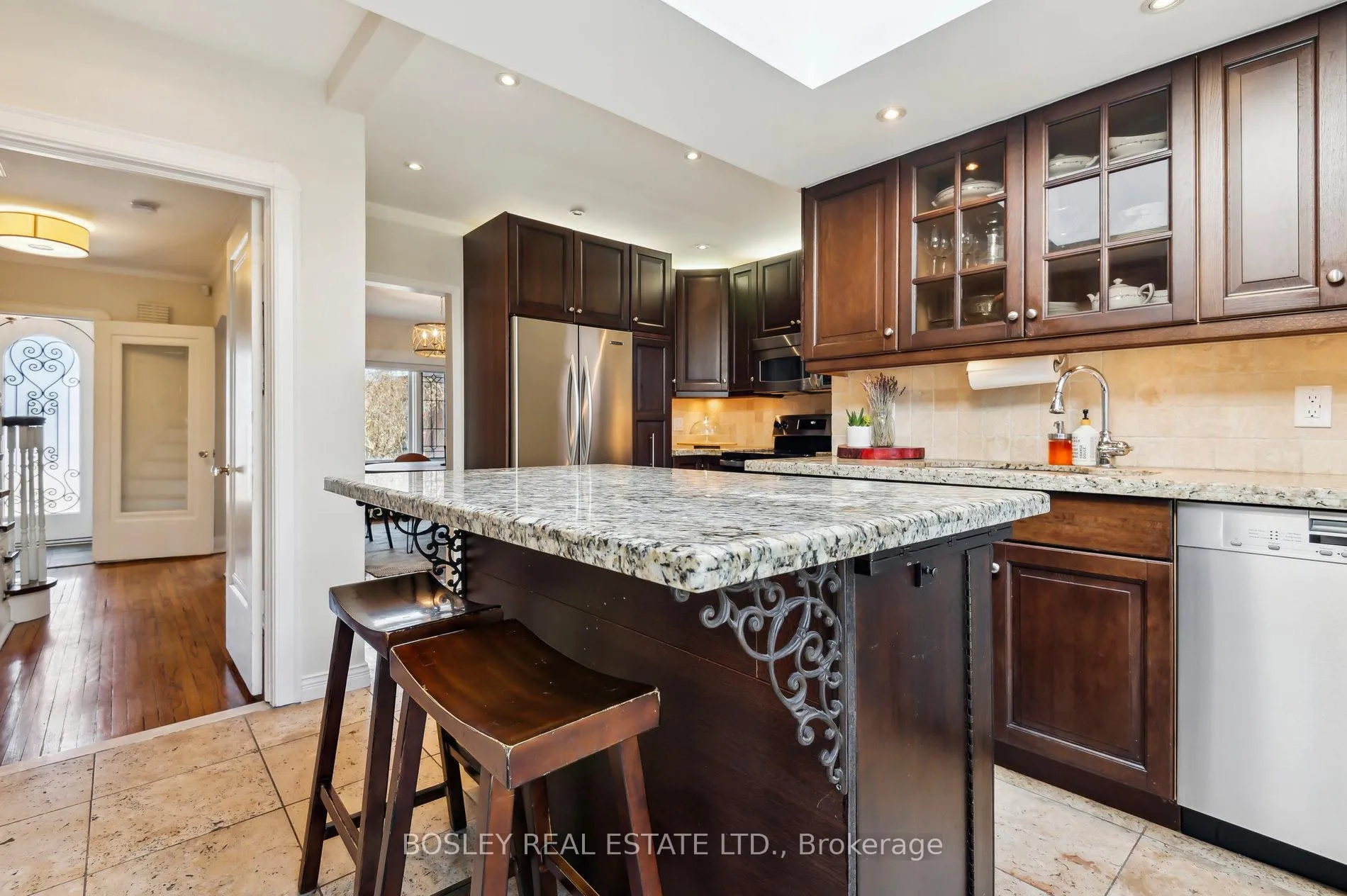 Photo 15 of 452 O'Connor Drive, Toronto, East York — HOMEH