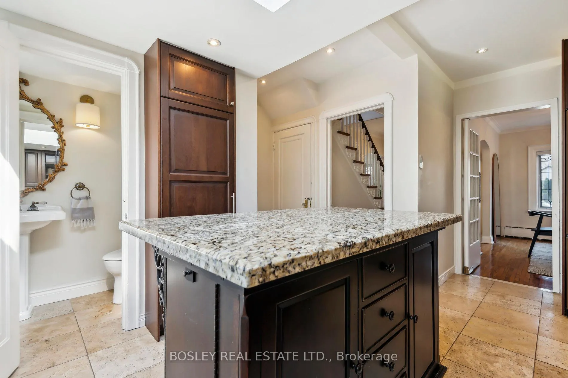 Photo 25 of 452 O'Connor Drive, Toronto, East York — HOMEH